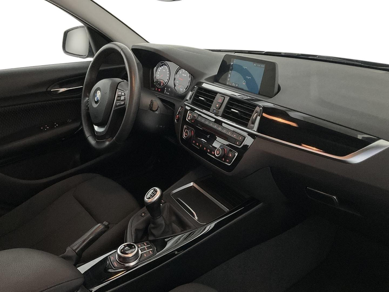 BMW 120 120 i 5-trg.  Advantage PDC Navi LED Klimaauto. — photo 8