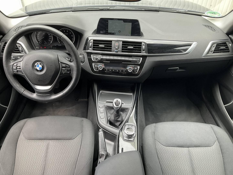 BMW 120 120 i 5-trg.  Advantage PDC Navi LED Klimaauto. — photo 10