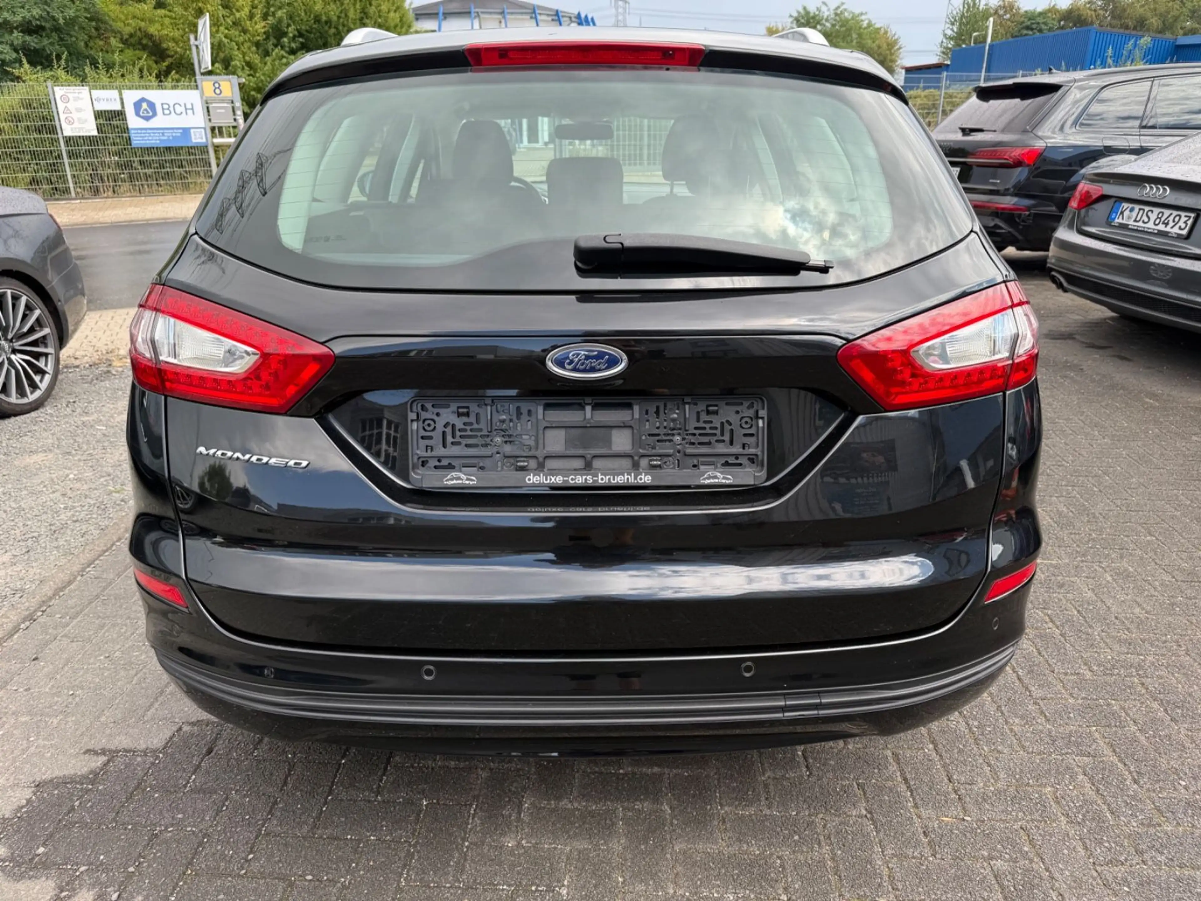 Ford Mondeo 2,0 TDCi 110kW Business ECOnetic Turnier — photo 3