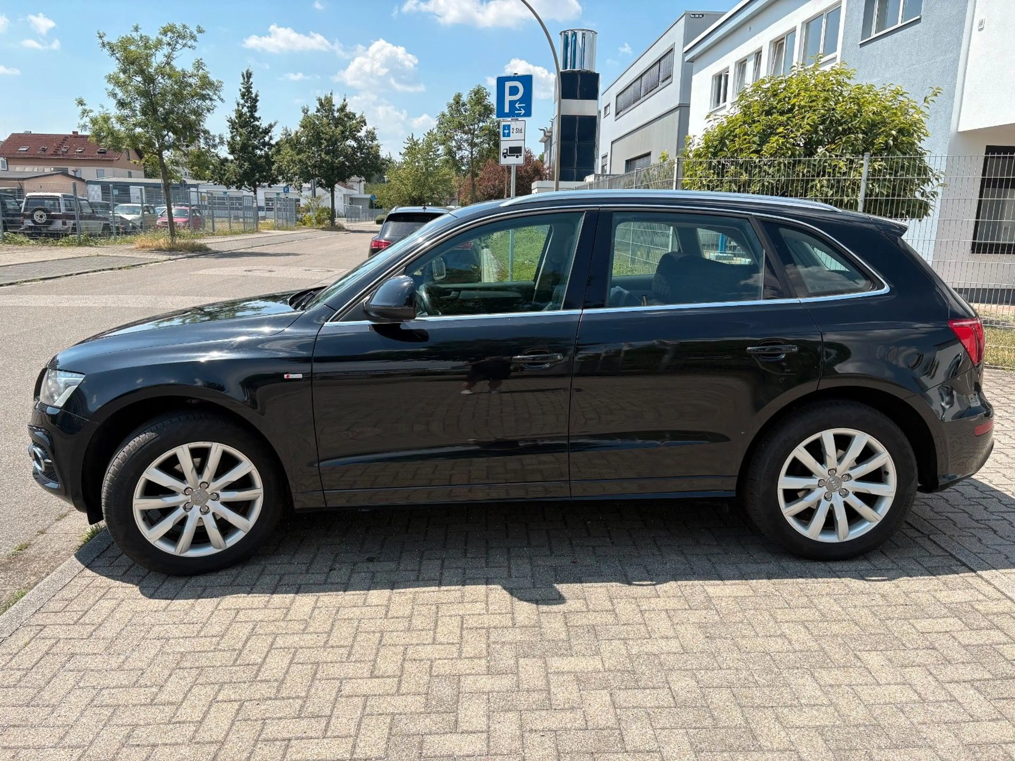 Audi Q5 2.0 TFSI S line quattro *Leder*AHK*Pano**Alu — photo 4
