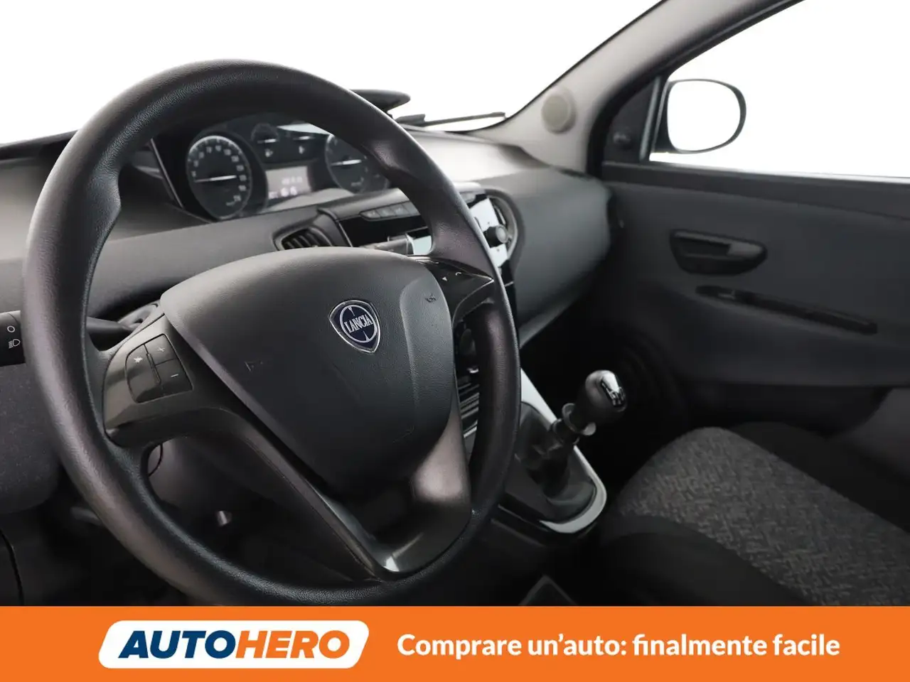 Lancia Ypsilon 2021 — фото 11