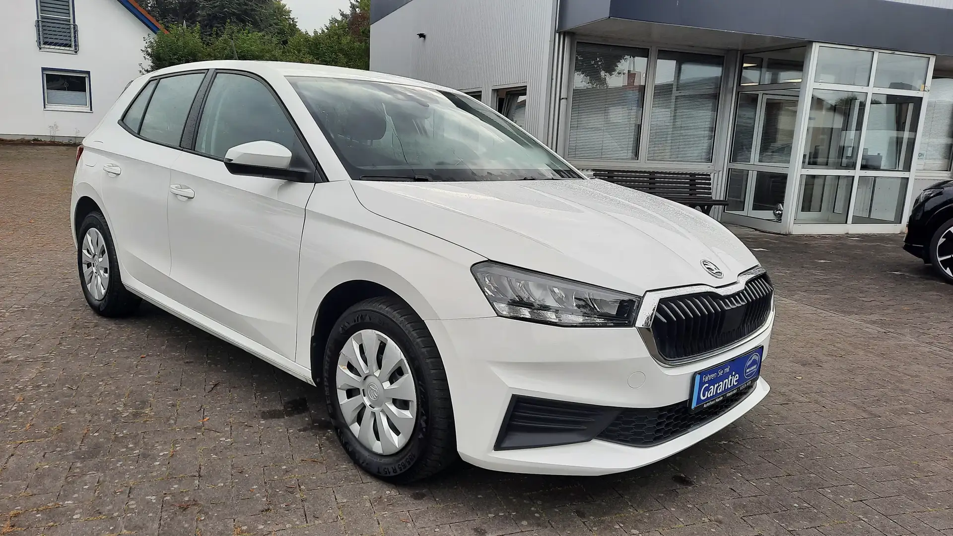 Skoda Fabia Active   *1.HAND/SITZHEIZUNG/EINPARKHILFE* Weiß - 2