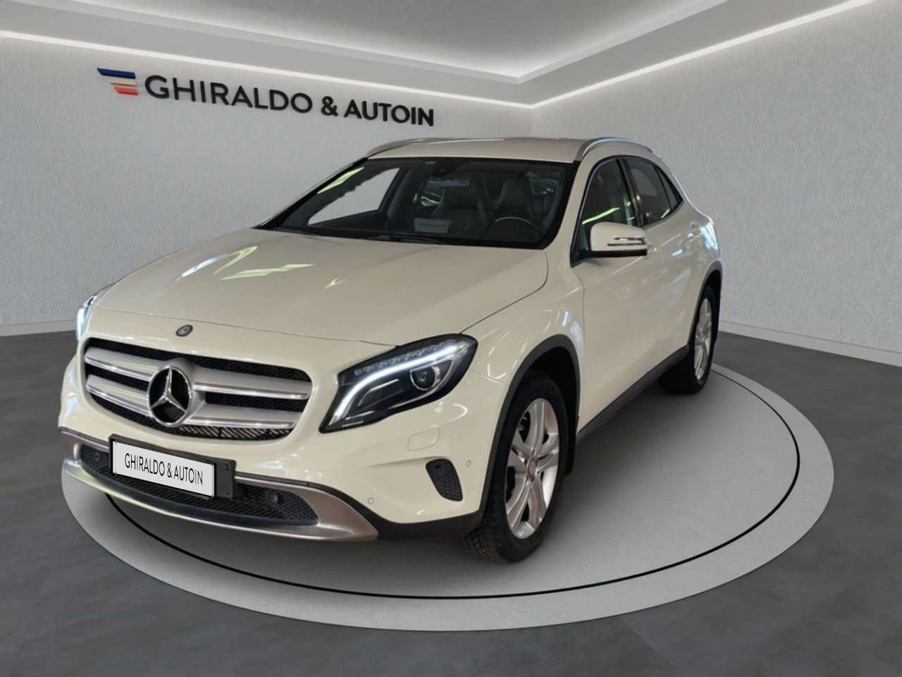 Mercedes-Benz GLA 180