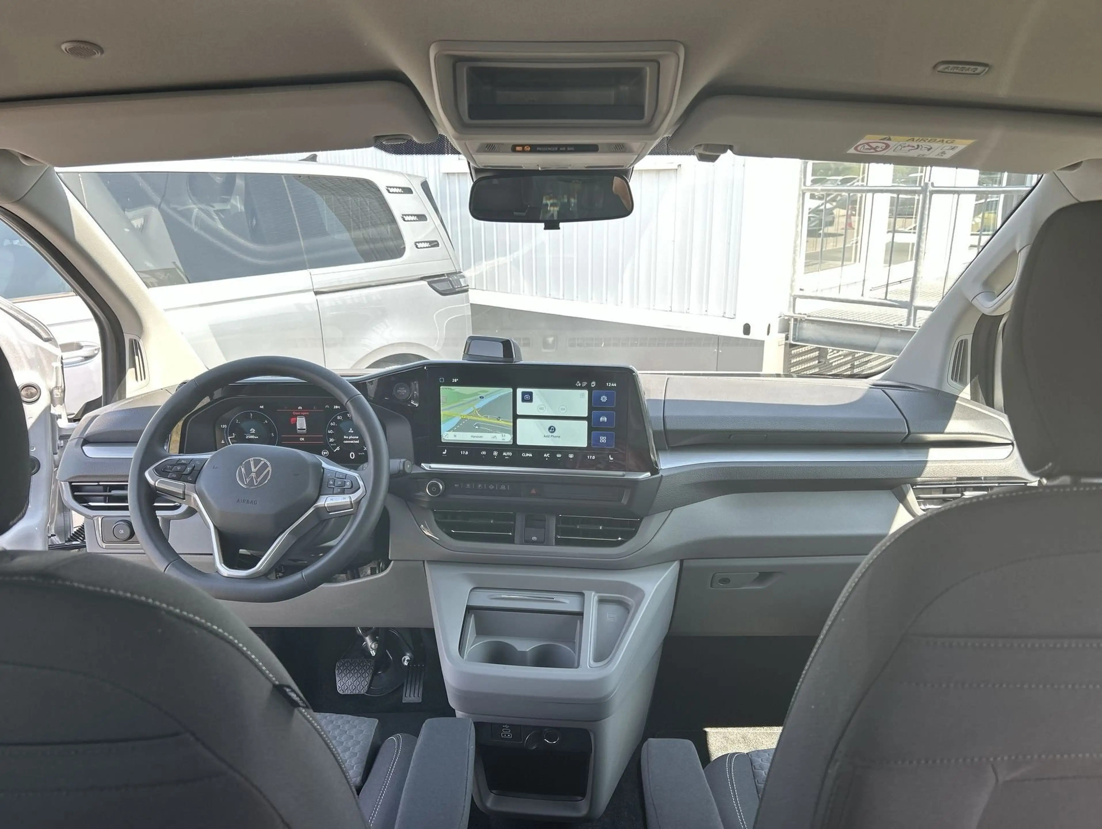 Volkswagen T7 Caravelle Life 2.0 TDI 110 kW Getriebe: 8-Gang-Automatikgetr — photo 15