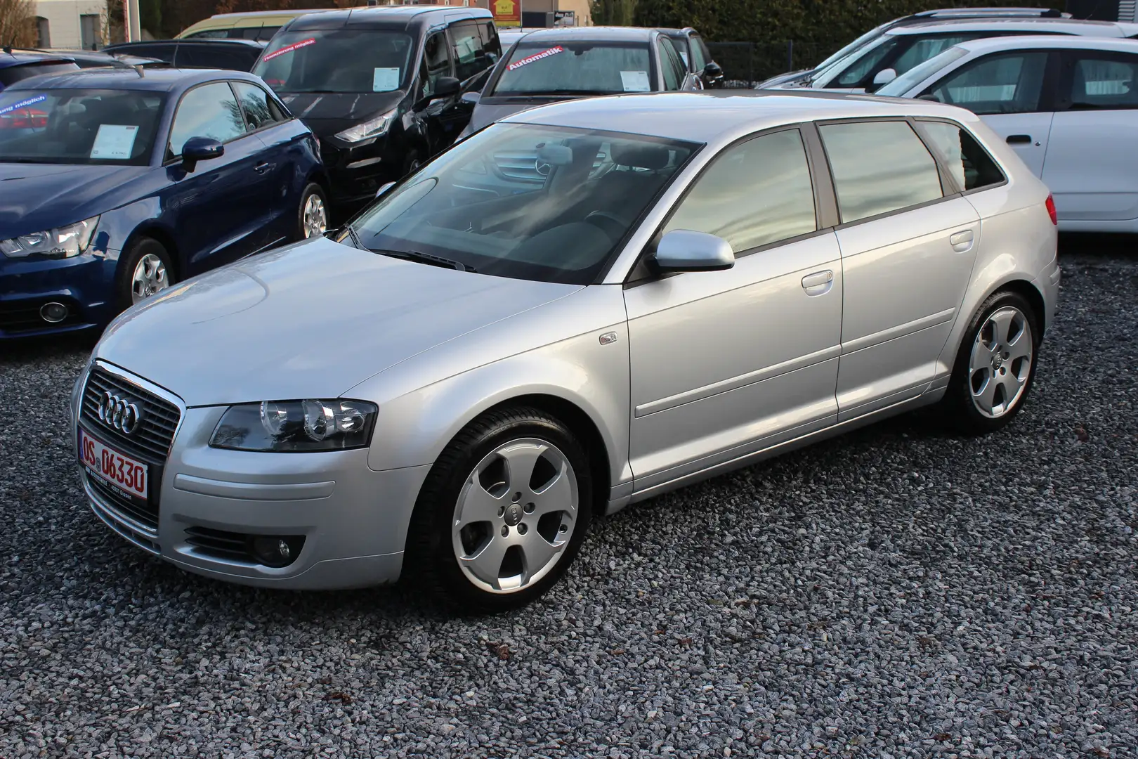 Audi A3 1.6 FSI*2-Hand*HU.AU.NEU*Finanzierung* Silber - 1