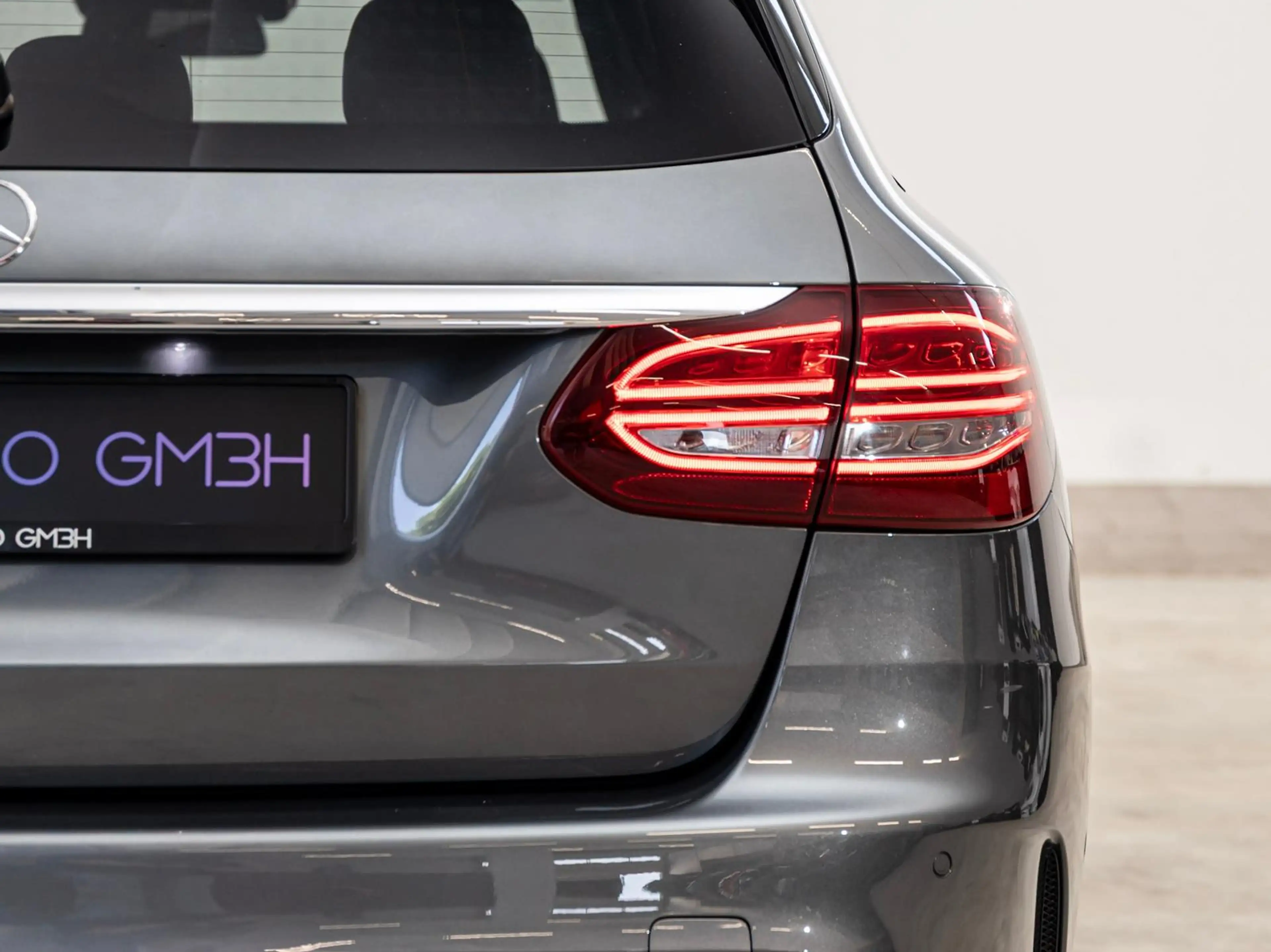Mercedes-Benz C 63 AMG C63 S AMG T 4.0 V8/BUR/LED/PANO/KLAPPE/COMAND — photo 15
