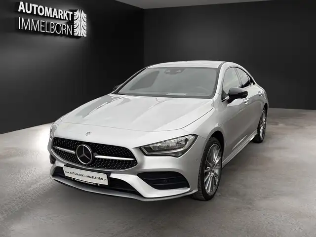Mercedes-Benz Cla view 3