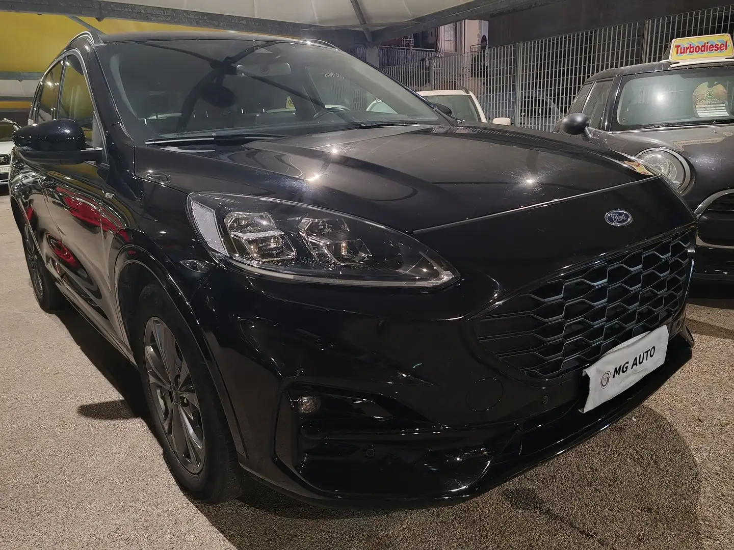 Ford Kuga Kuga 2.5 phev ST-Line X 2wd 225cv cvt Nero - 1