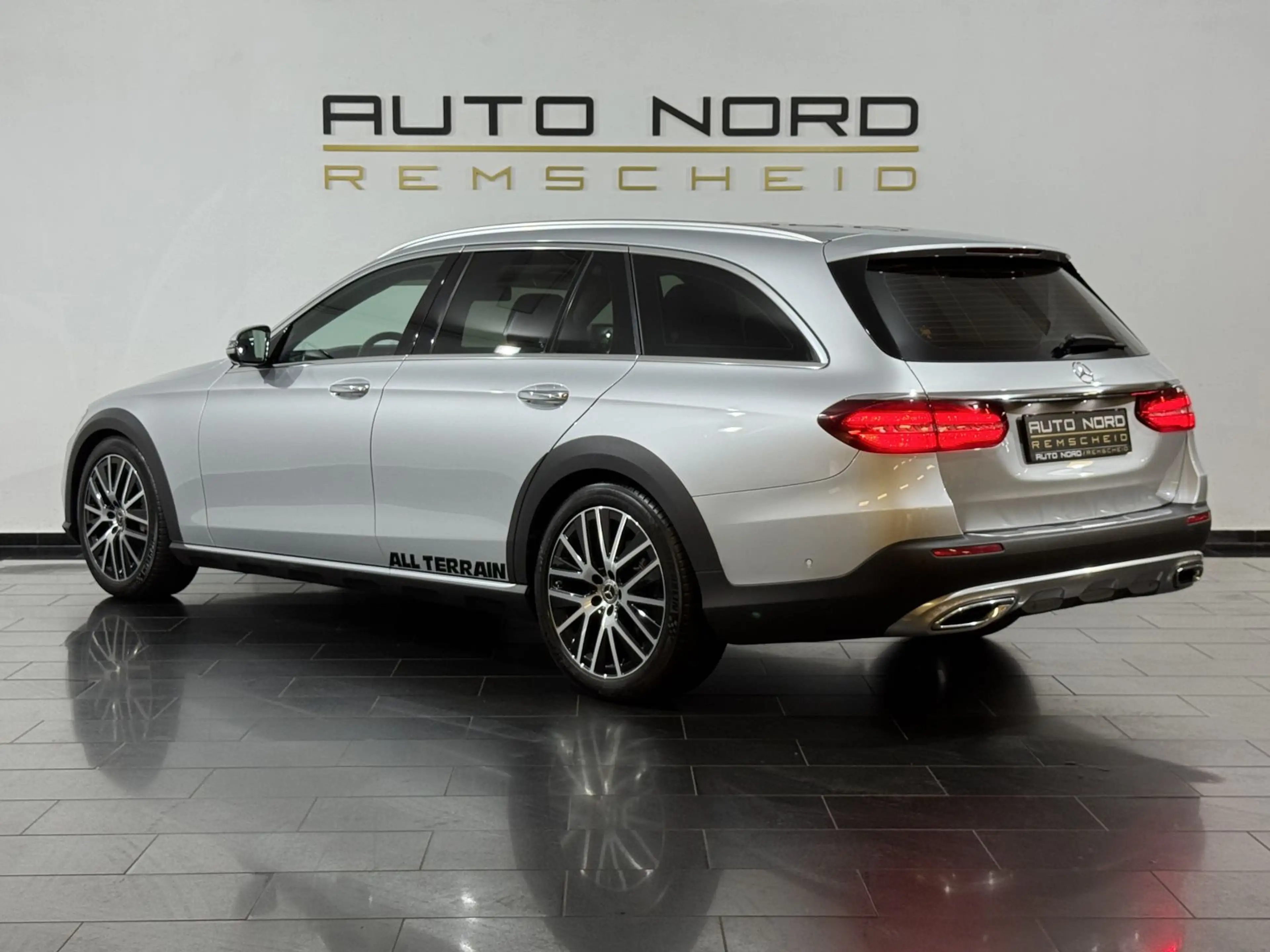 Mercedes-Benz E 400 4M. All-Terrain*360°Cam*Pano*KeyGO*LED*DAB — photo 10