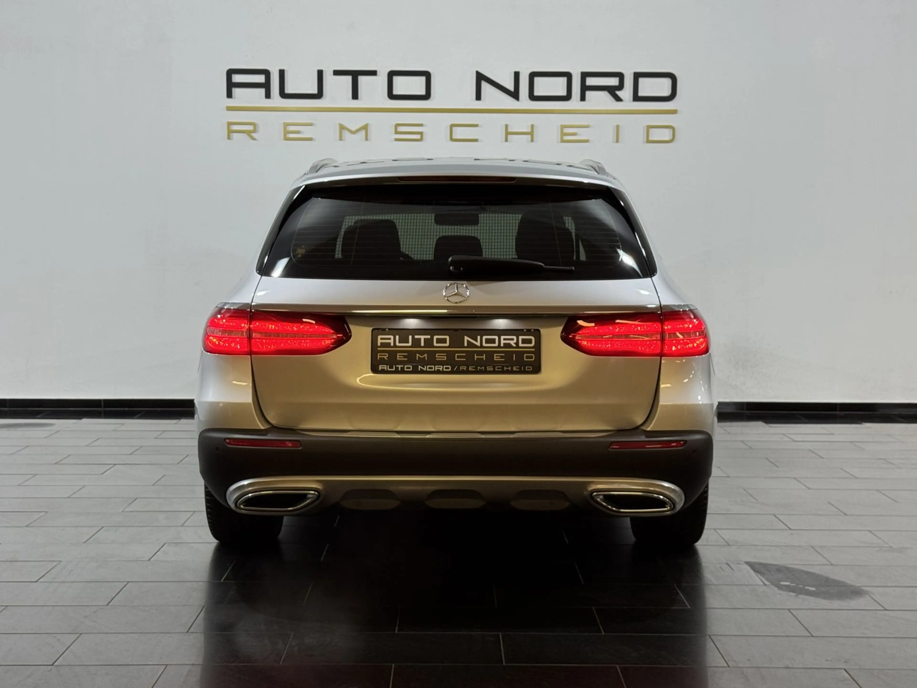 Mercedes-Benz E 400 4M. All-Terrain*360°Cam*Pano*KeyGO*LED*DAB — photo 9