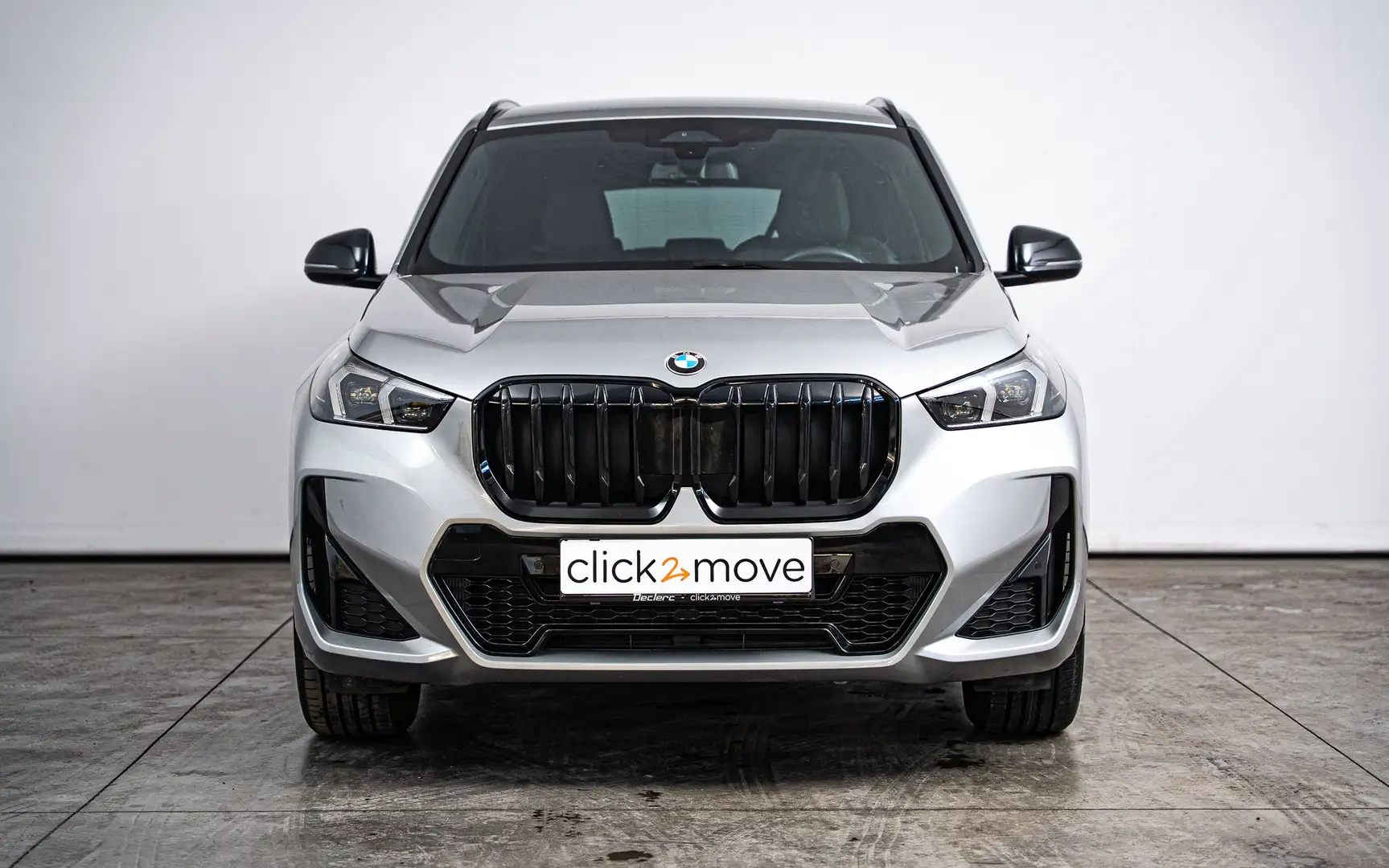 BMW X1 1.5iA sDrive18 M Sport Šedá - 2