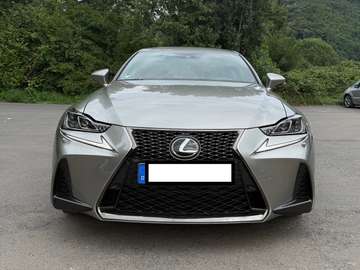 IS 200t F SPORT
