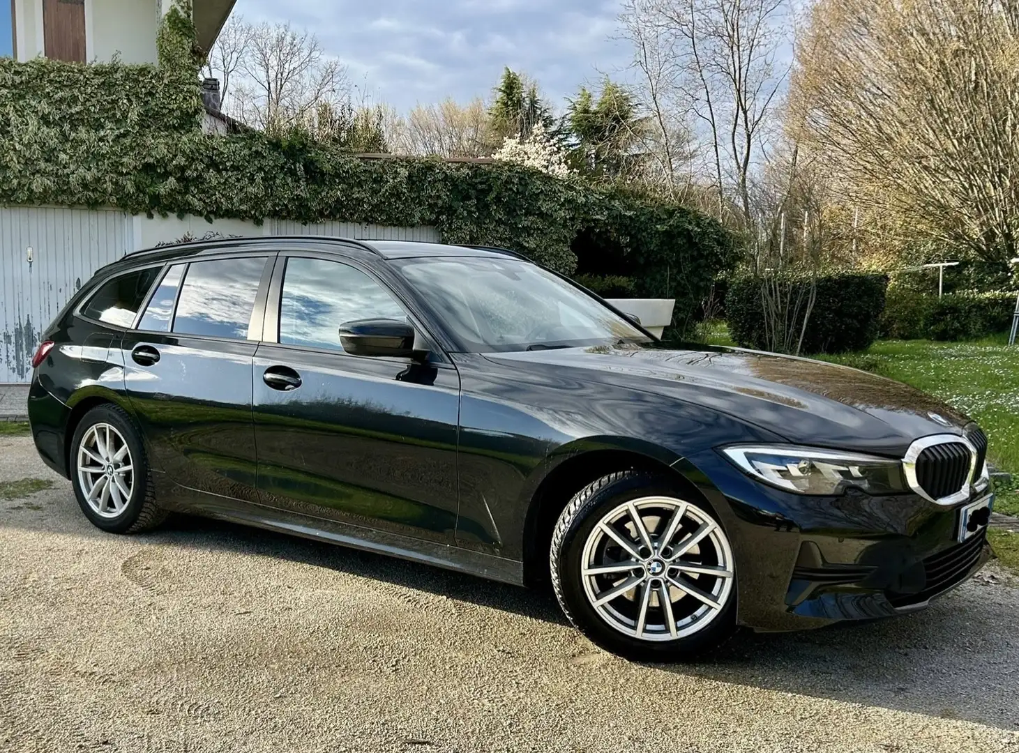 BMW 320 320d Touring Business Advantage auto - 2