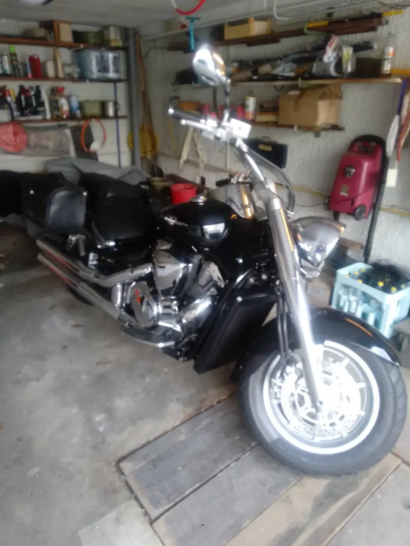 Suzuki VLR 1800 Chopper Intruder 1800, 114 PS. Sehr gepflegt. Schwarz - 1