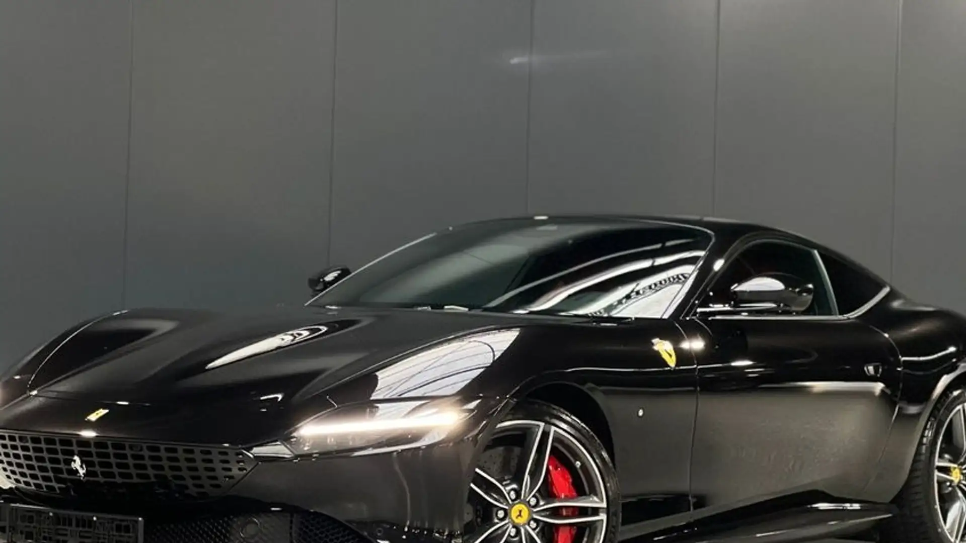 Ferrari Roma Negro - 1