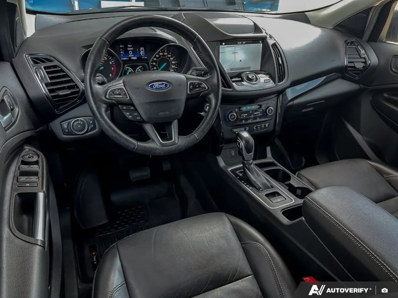Ford Escape снимка Ford Escape