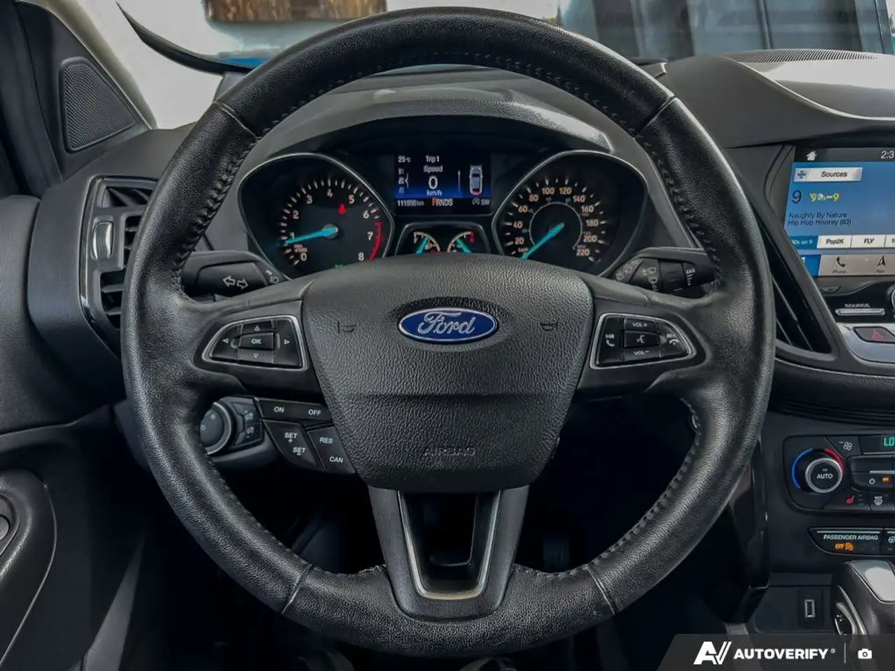 Ford Escape снимка Ford Escape