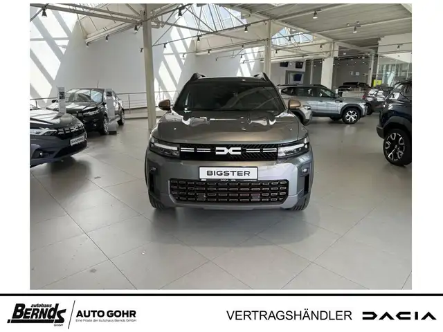 Dacia Bigster view 2
