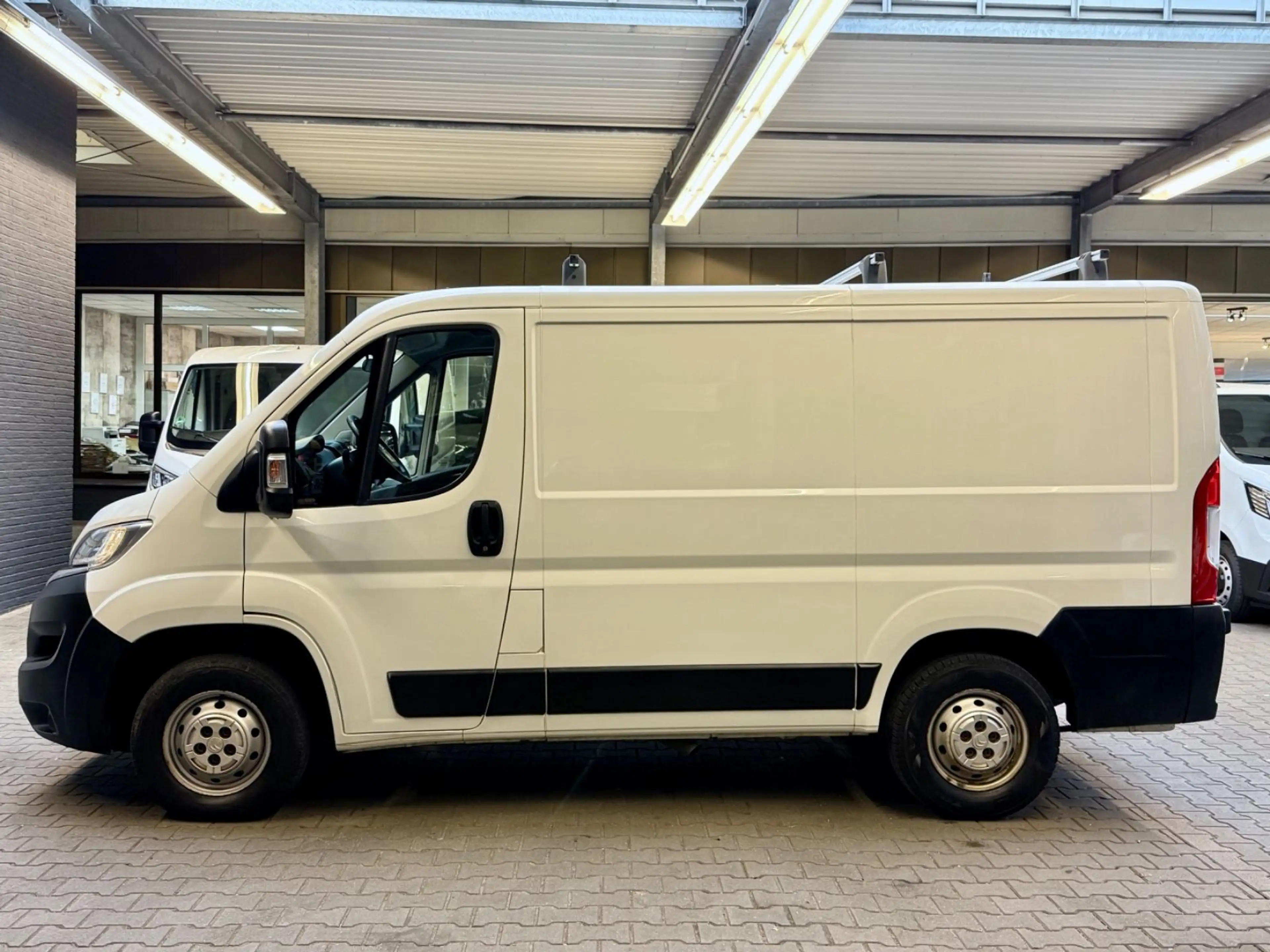 Citroen Jumper 2.0 HDi L1H1 3,0t 3SITZE AHK NAVI SITZHZG — photo 6