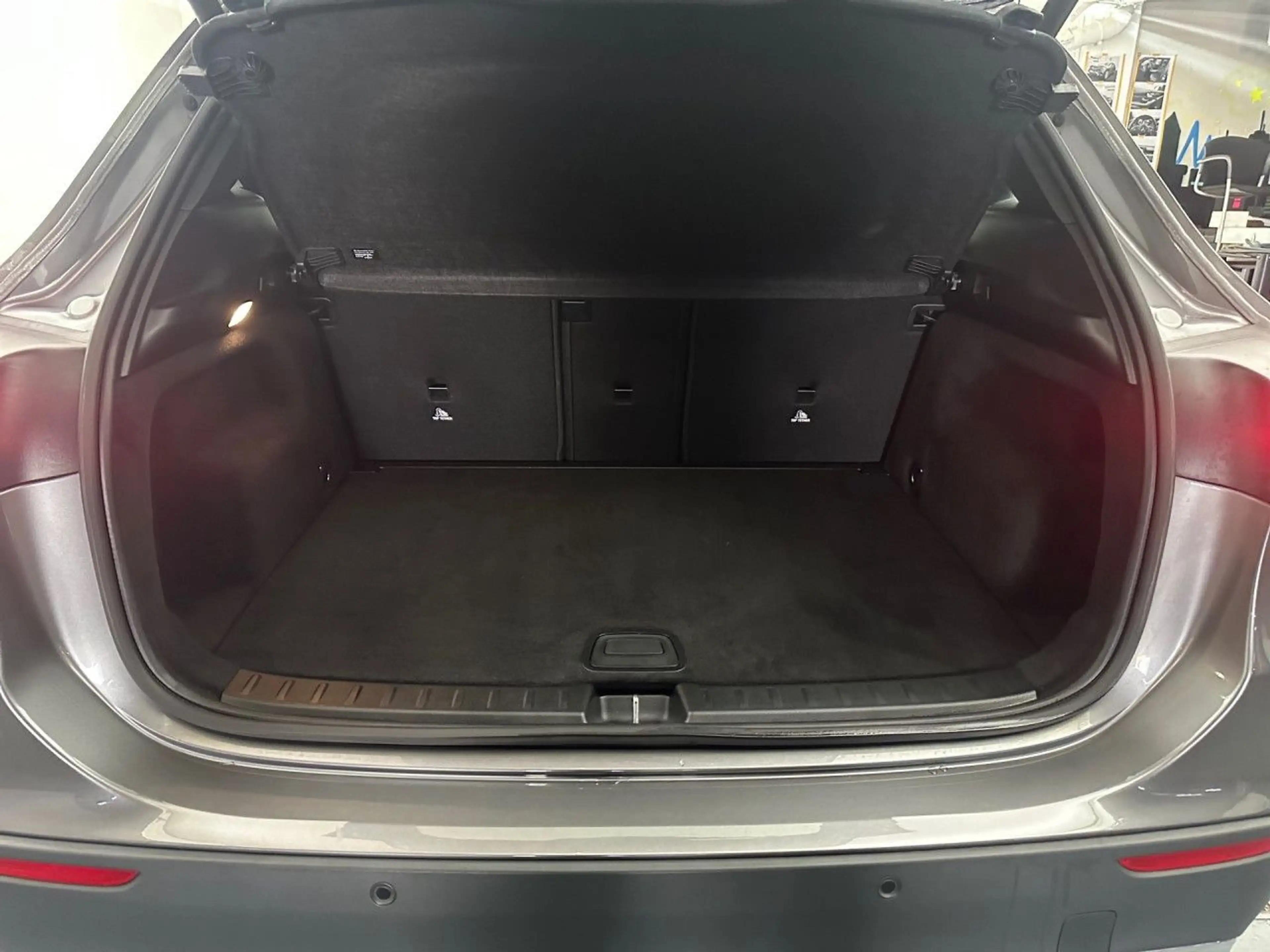 Mercedes-Benz GLA 220 d Multibeam Distr+ AHK Keyl-GO Kamera PTS — photo 14