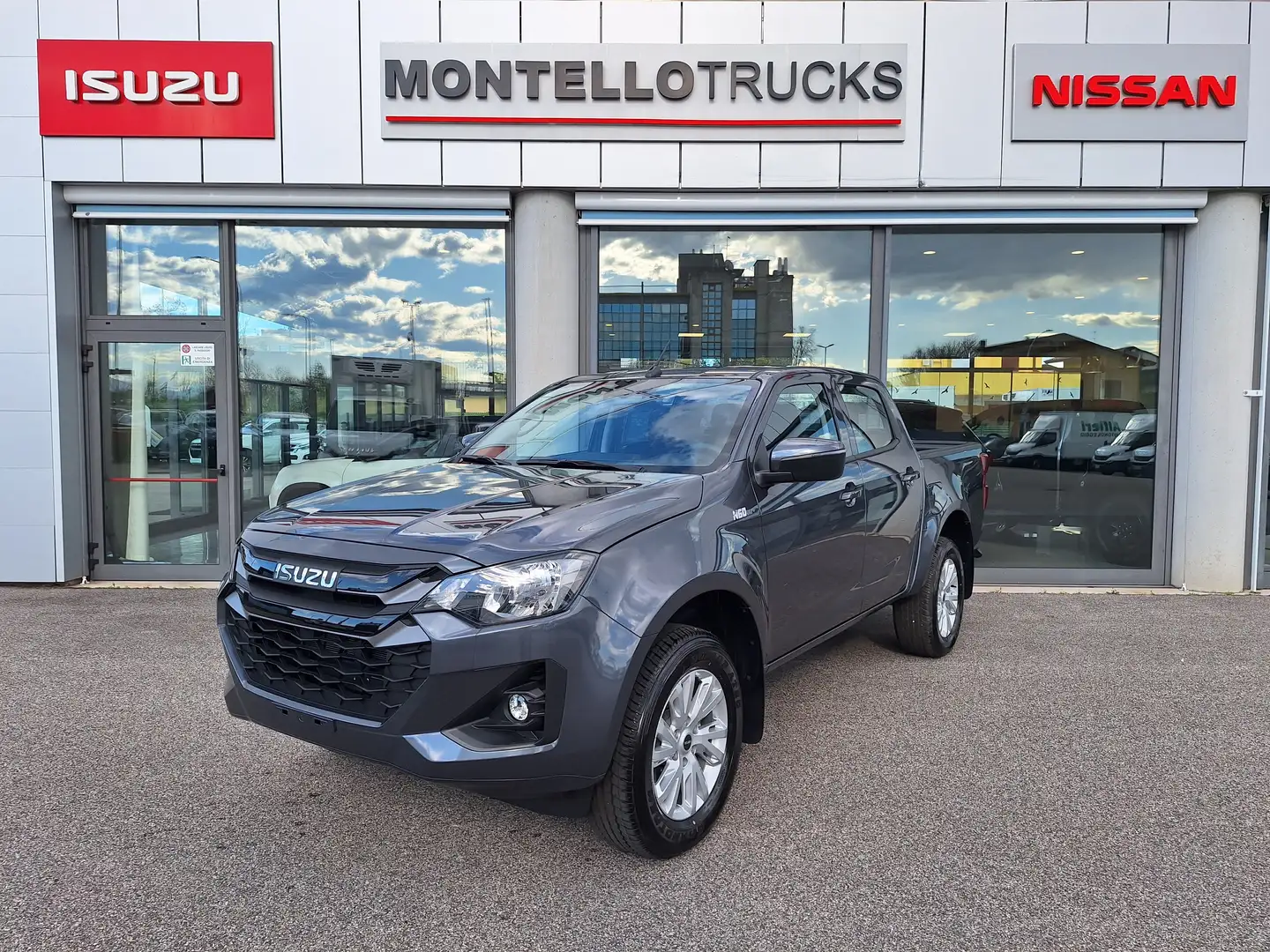 Isuzu D-Max 1.9td164cv Crew N60BB+ 4x4 A/T PREZZO PROMO Grigio - 1