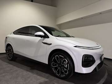 RWD Long Range | Luxe Wit Interieur