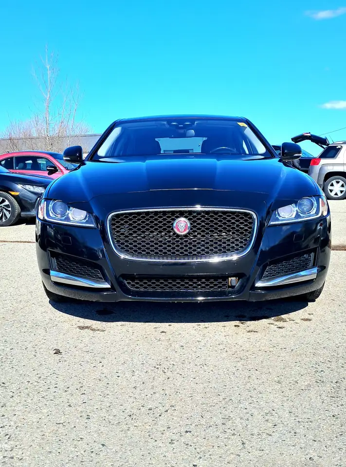 Jaguar XF снимка Jaguar XF