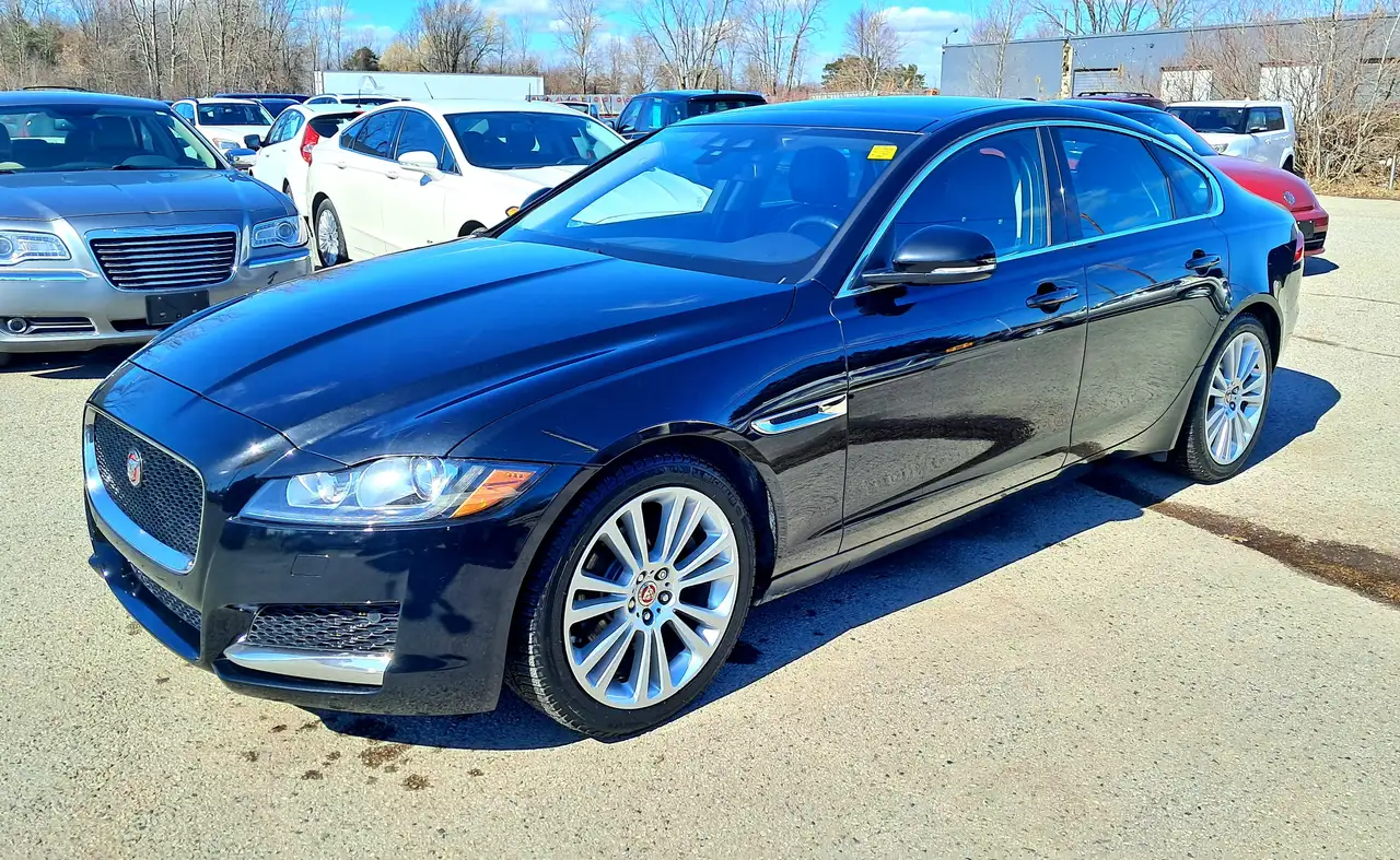 2017 Jaguar XF