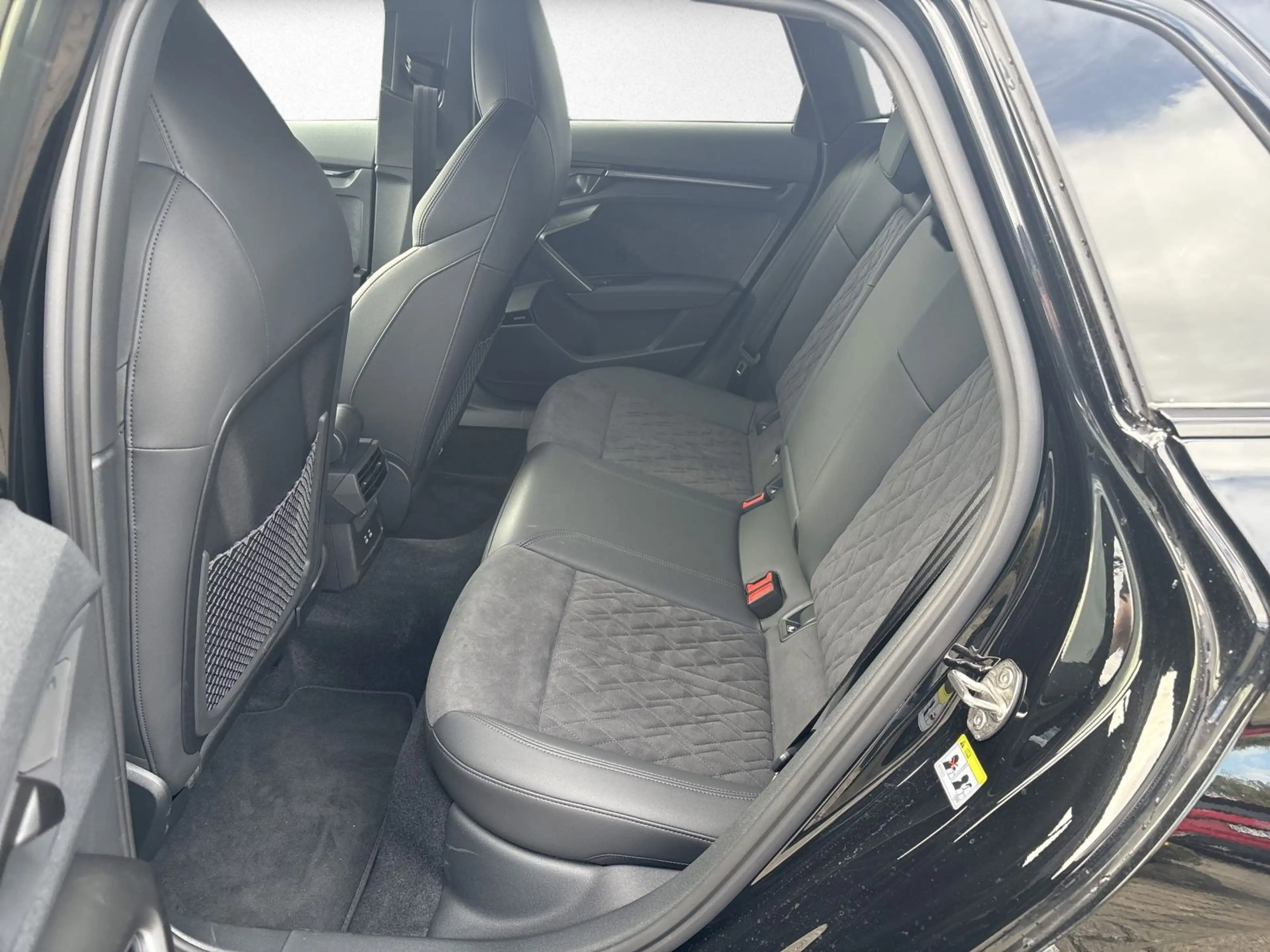 Audi RS3 Spb. S-tronic Panorama+SONOS+RS Abgas+elekt — photo 12