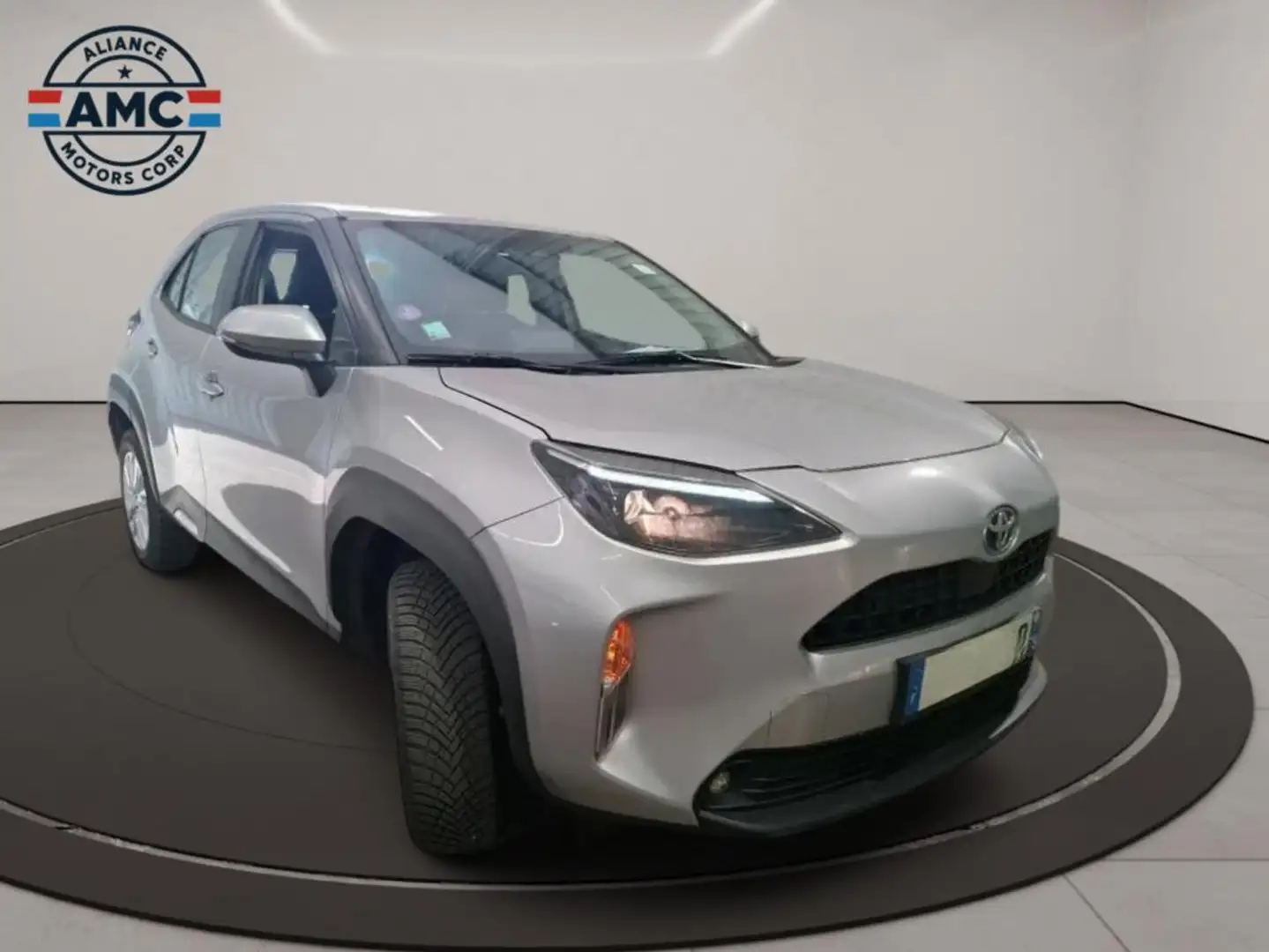 Toyota Yaris Cross 116h DYNAMIC BUSINESS - 05/2022 - 52.256 KMS Gris - 2