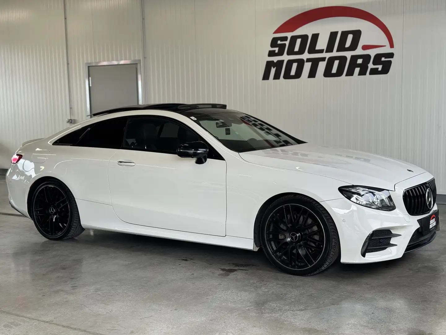 Mercedes-Benz E 220 E 220 d AMG-Line/Pano/Burmester/Memory/Widescreen Weiß - 2