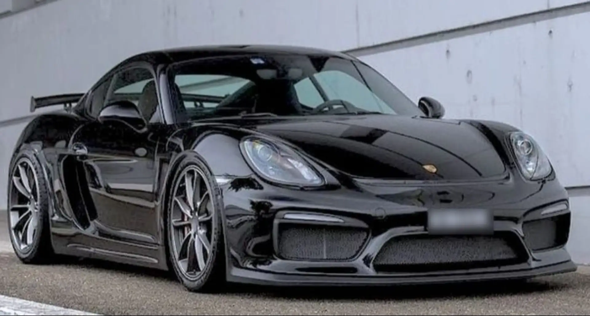 Porsche Cayman GT4 RS PDK Noir - 2