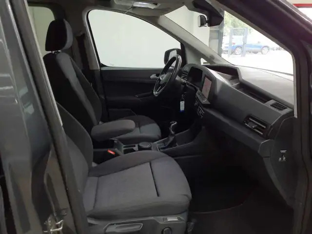 Volkswagen Caddy view 8