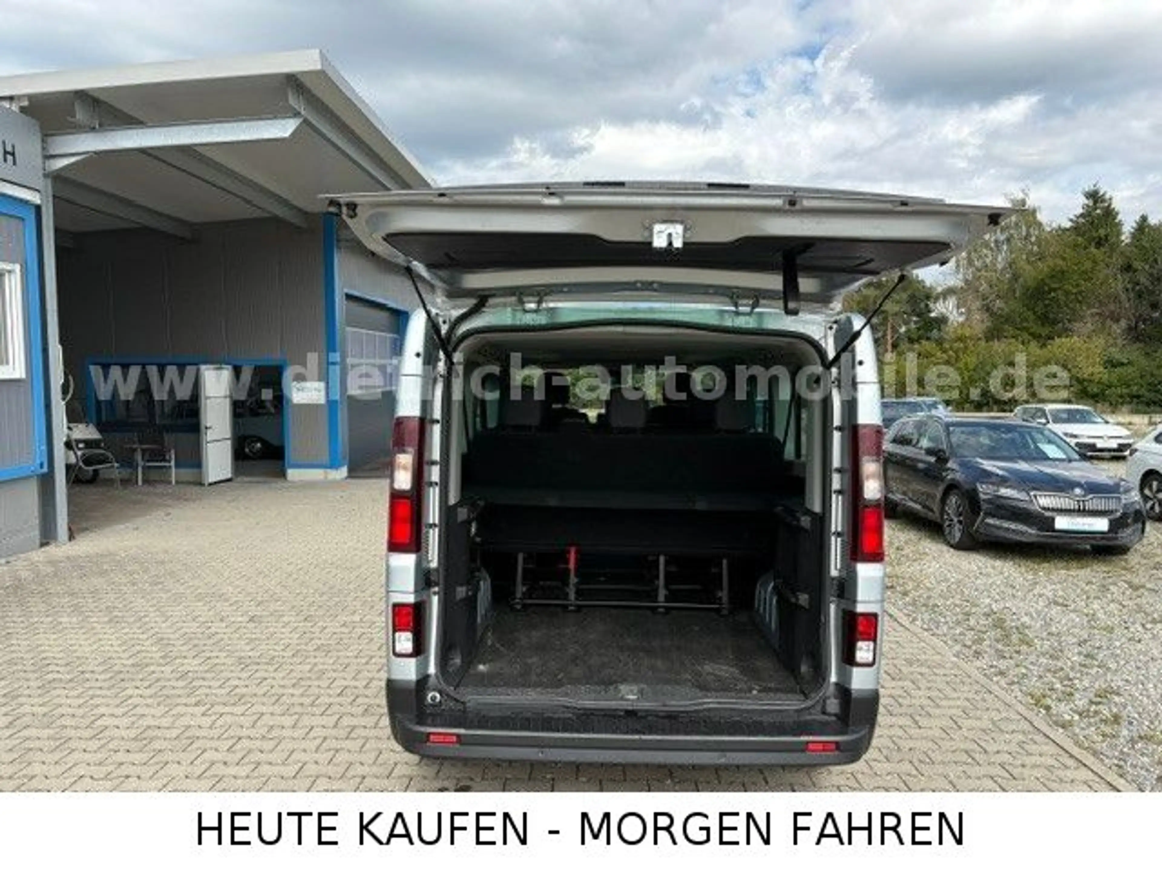 Renault Trafic TRAFIC KOMBI L2H1/3.0t/Life/PDC/KAMERA/8 SITZER — photo 10