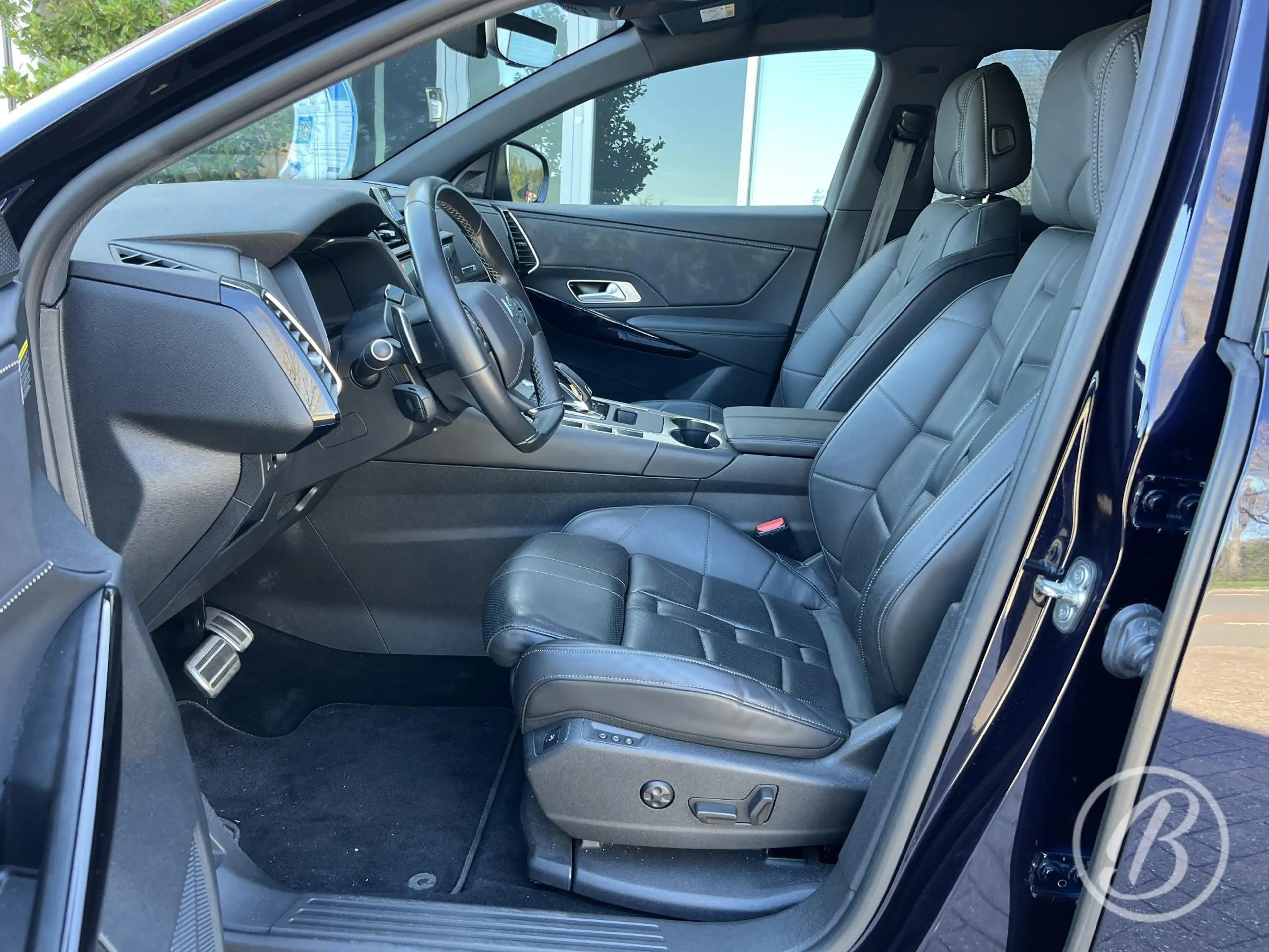 DS Automobiles DS 7 1.6 E-TENSE 300pk Aut 4x4 Louvre night vision, ele — photo 10