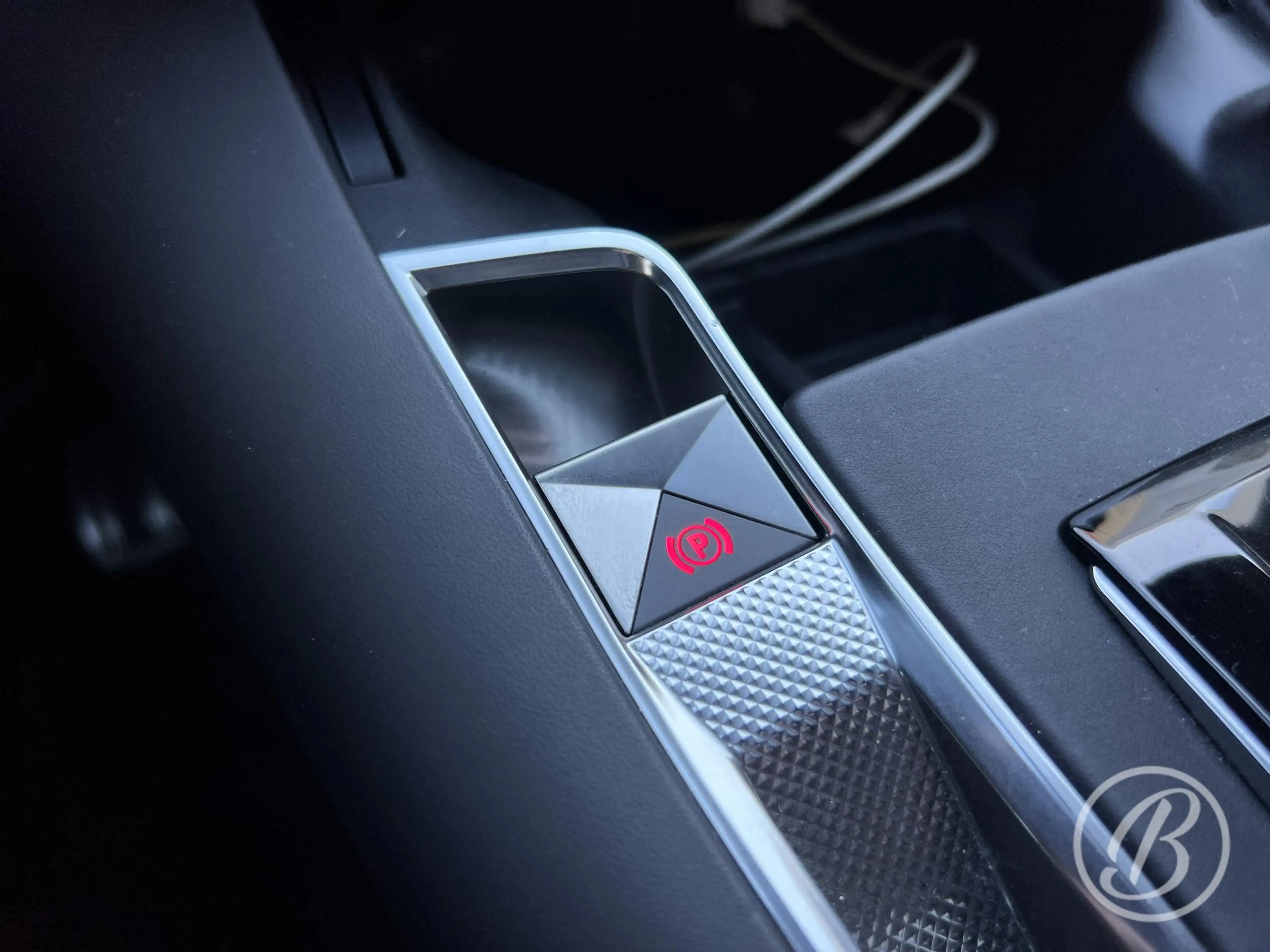 DS Automobiles DS 7 1.6 E-TENSE 300pk Aut 4x4 Louvre night vision, ele — photo 28