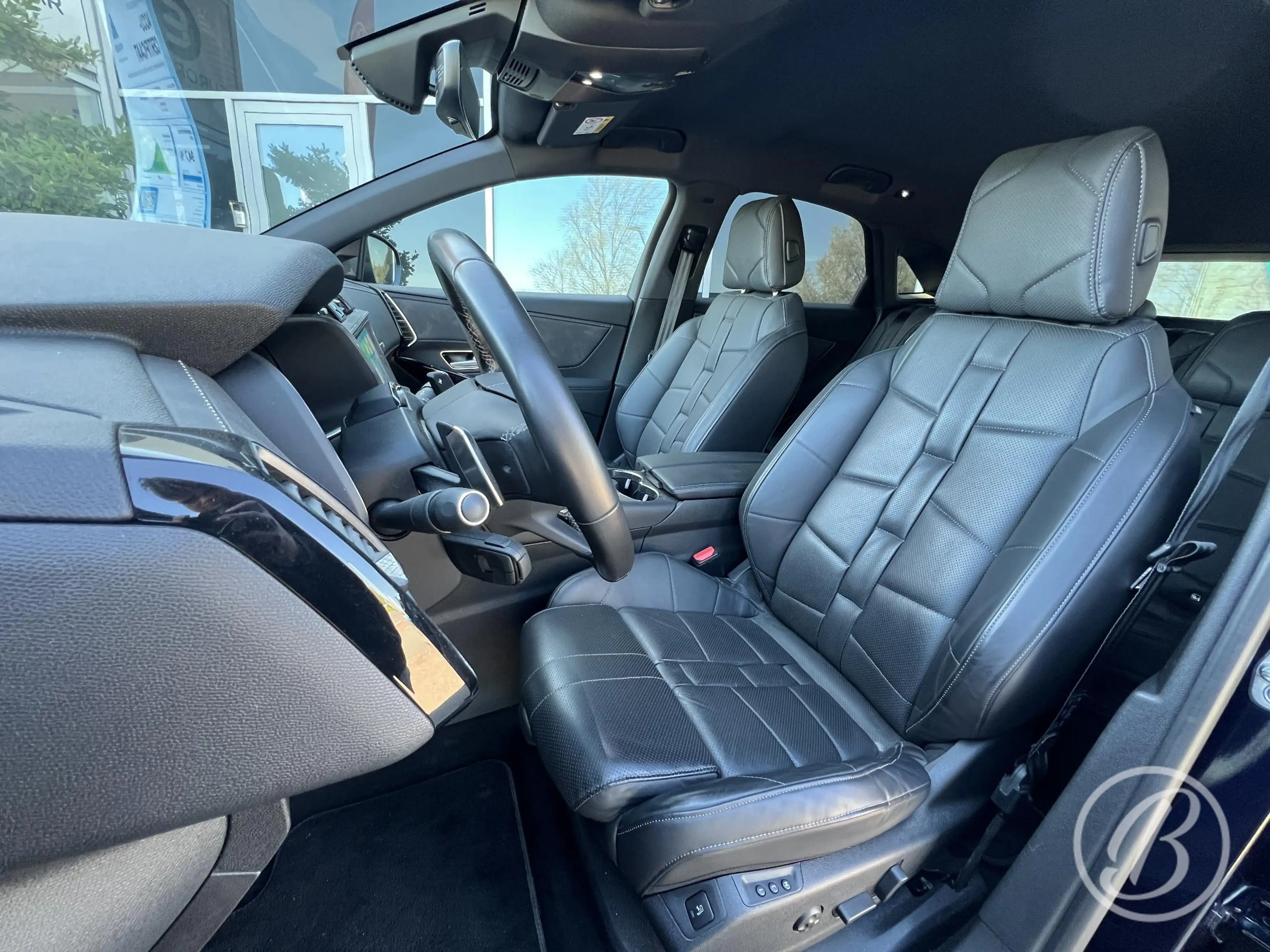 DS Automobiles DS 7 1.6 E-TENSE 300pk Aut 4x4 Louvre night vision, ele — photo 21