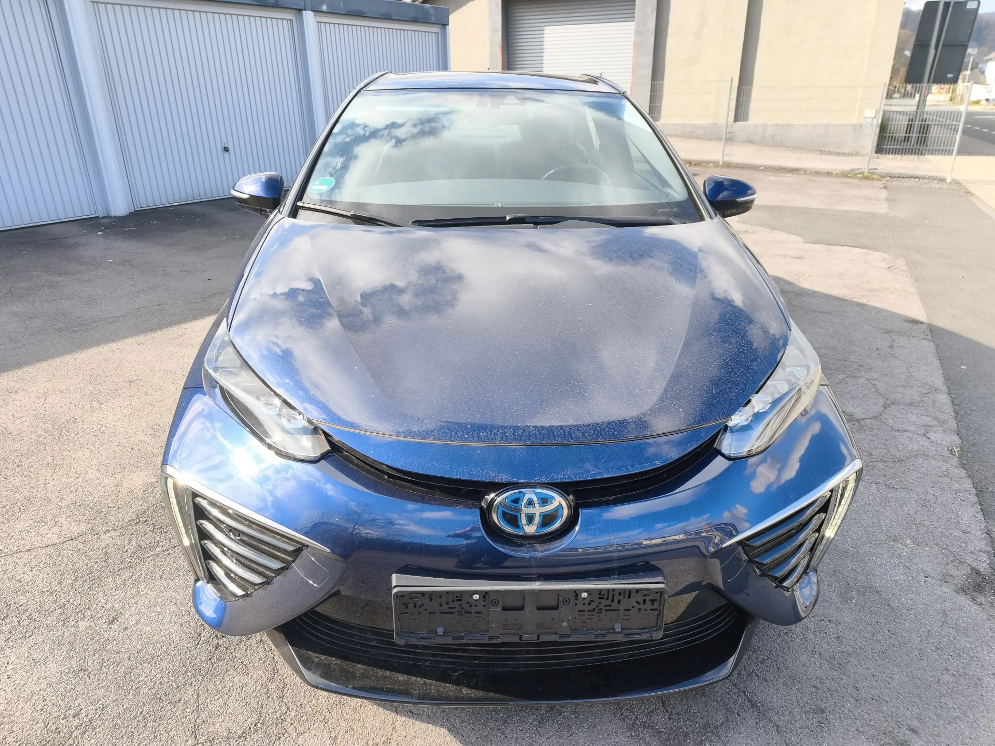 Toyota Mirai Mirai Scheckheft bei Toyota/JBL/Vollausstattung — photo 2