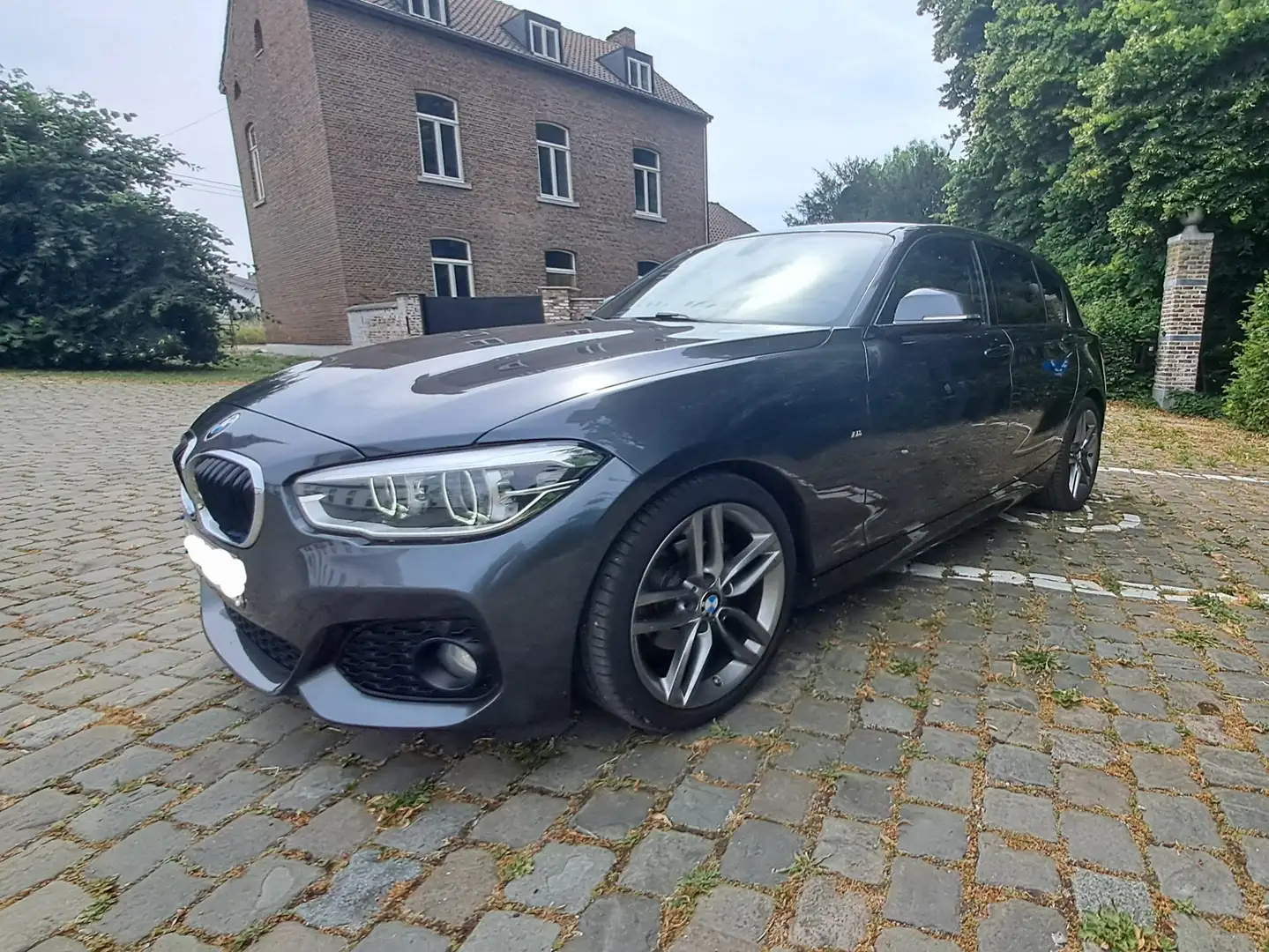 BMW 116 116 d pack M Grijs - 1