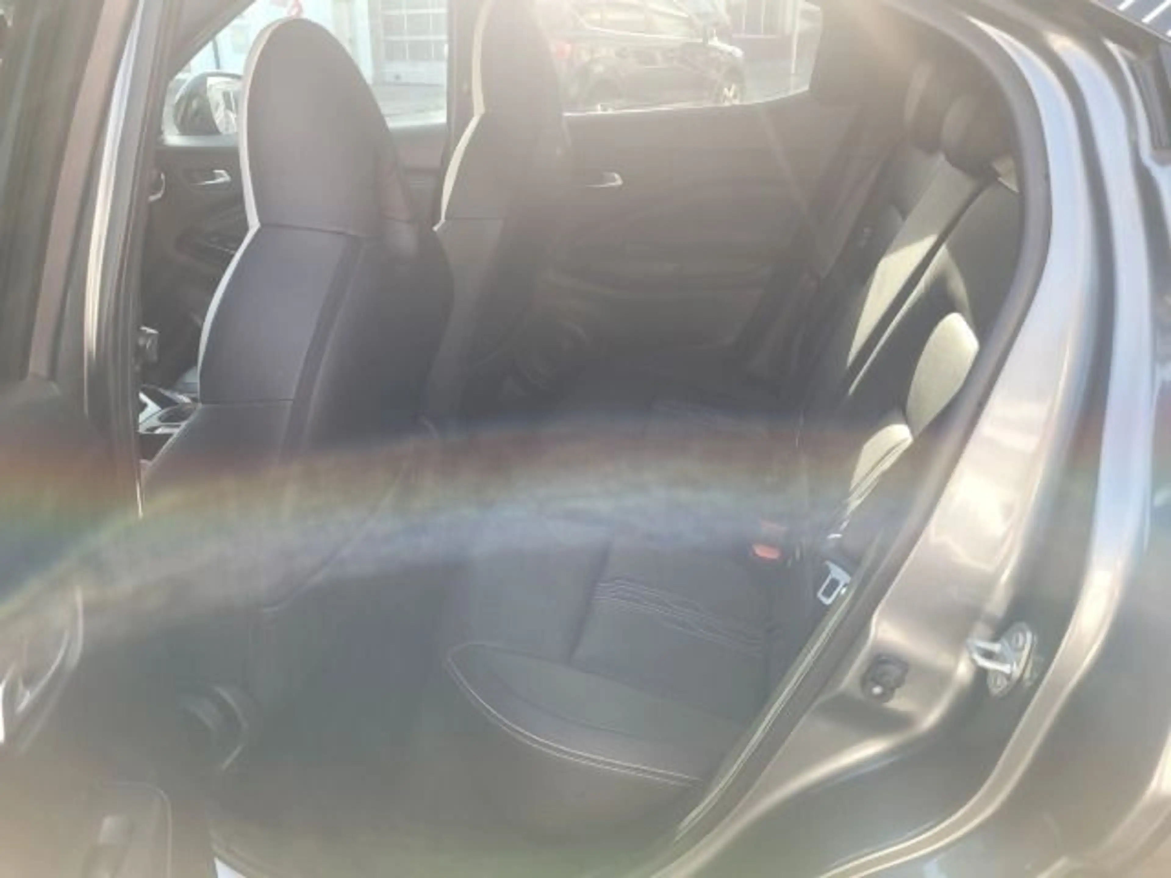 Nissan Juke Hybrid Premiere Edition — photo 12