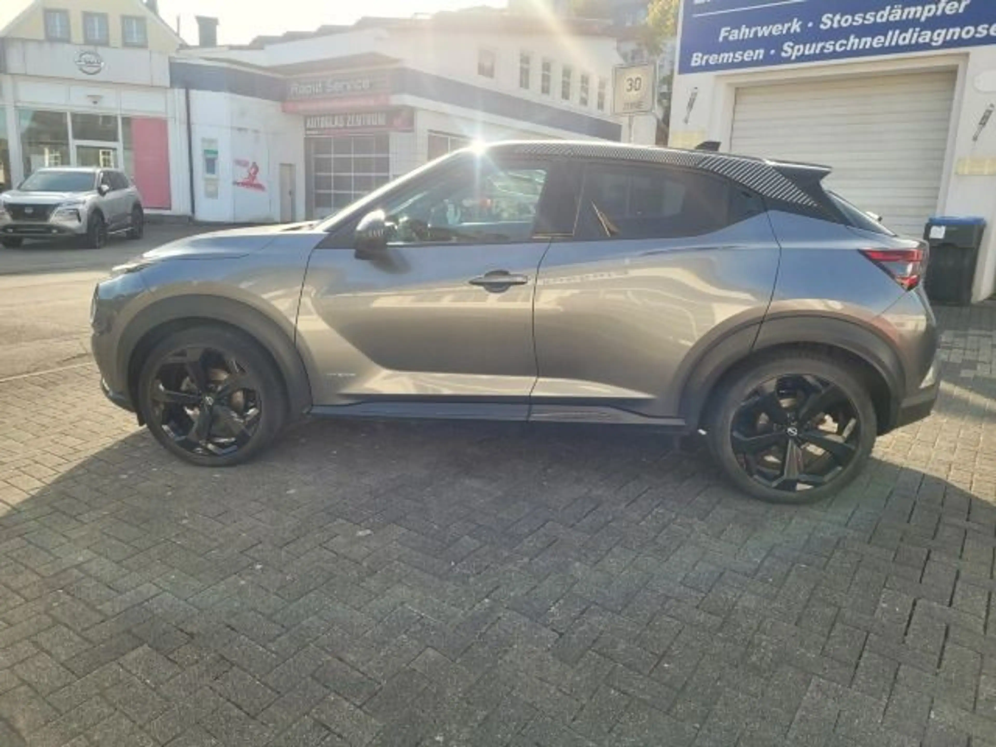 Nissan Juke Hybrid Premiere Edition — photo 9