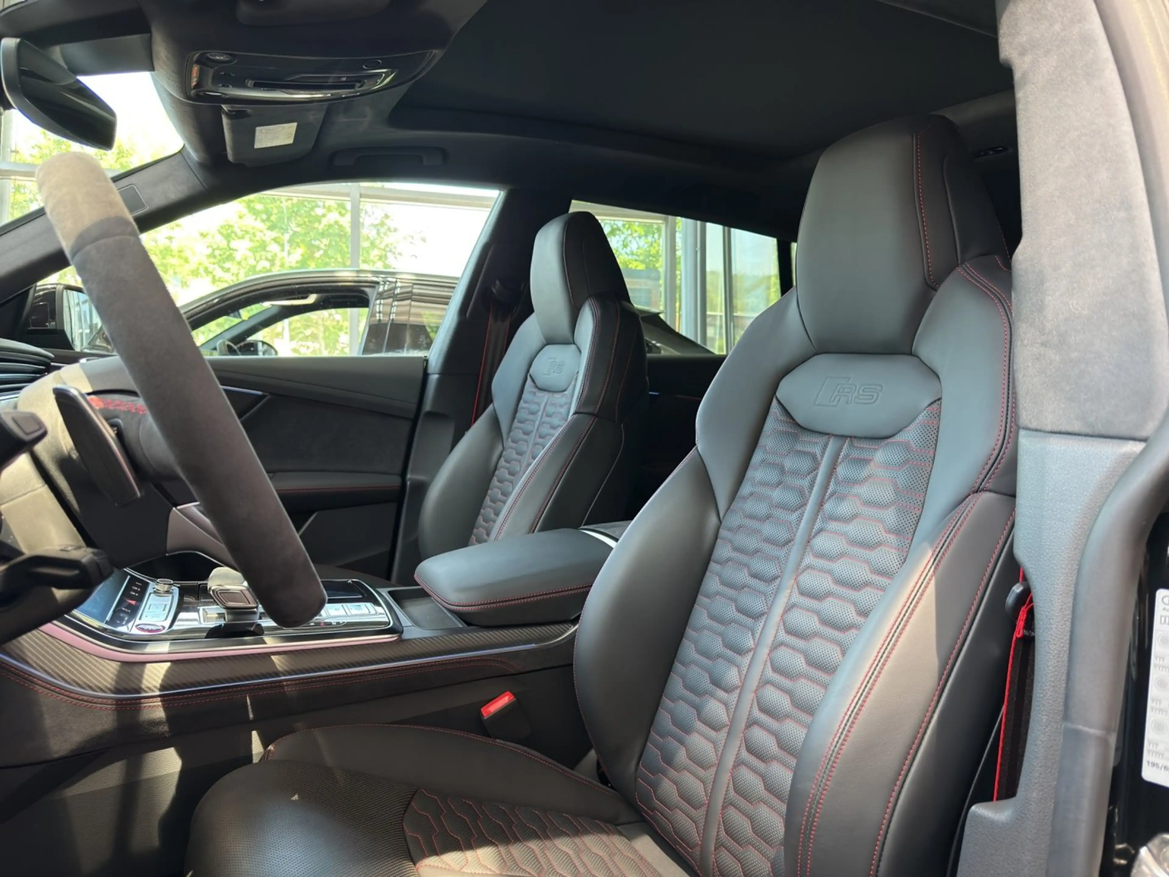 Audi RS Q8 Audi RS Q8 — photo 12