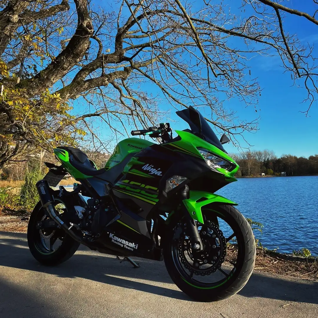Kawasaki Ninja 400 krt zelena - 2