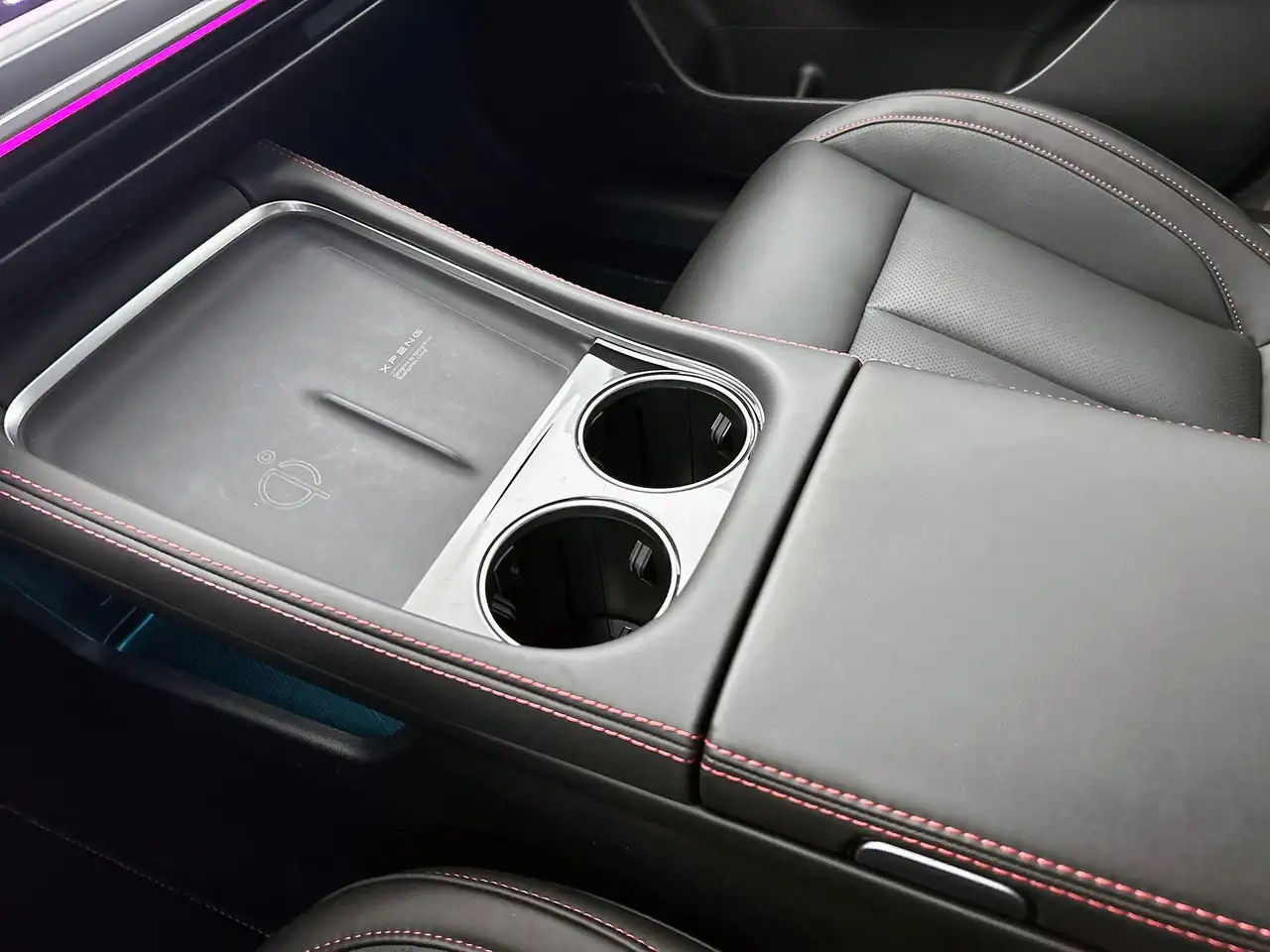 XPENG P7