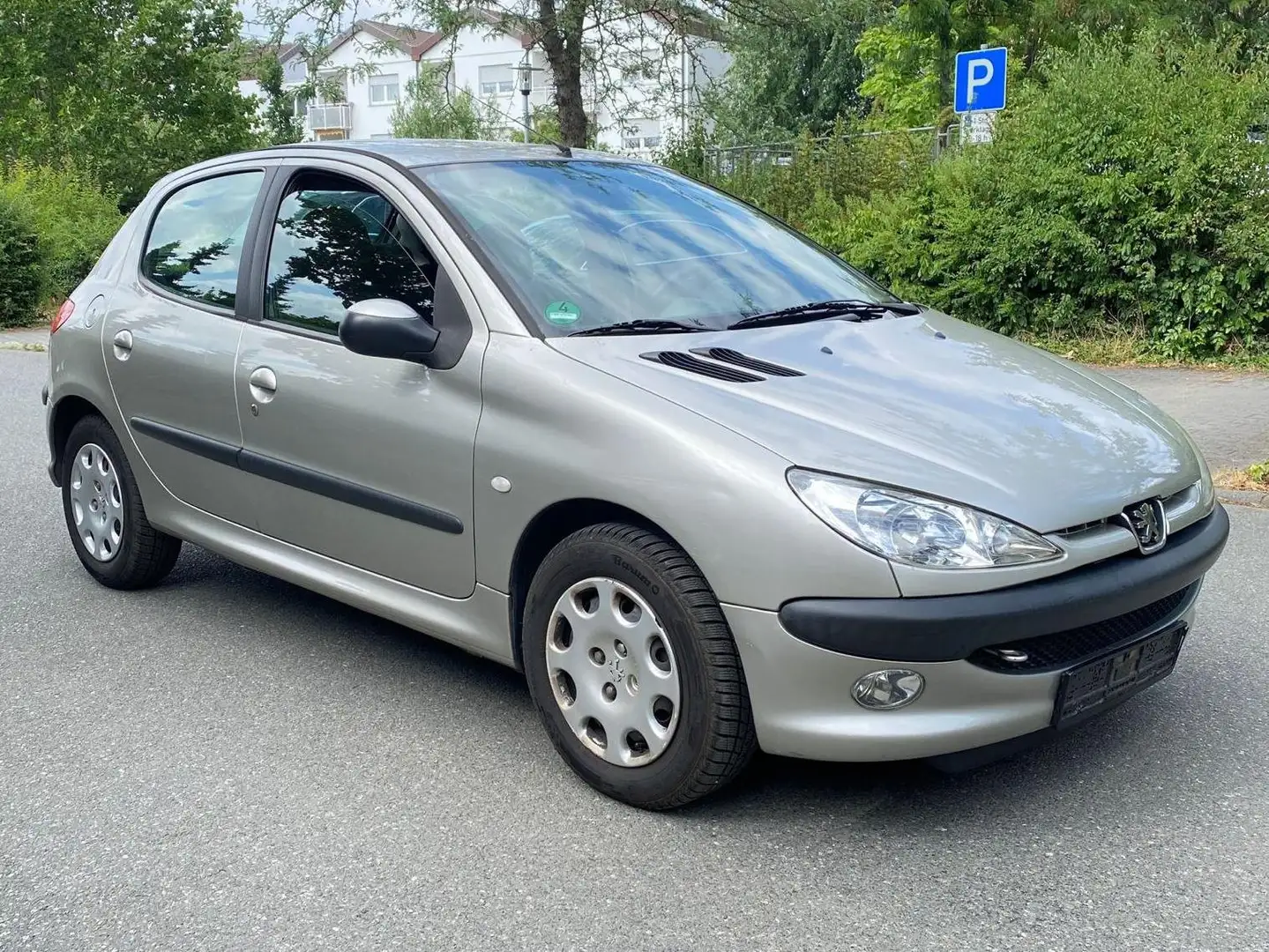 Peugeot 206 TÜV bis 09 2026 - Technisch gut - neue Reifen Bronzová - 1