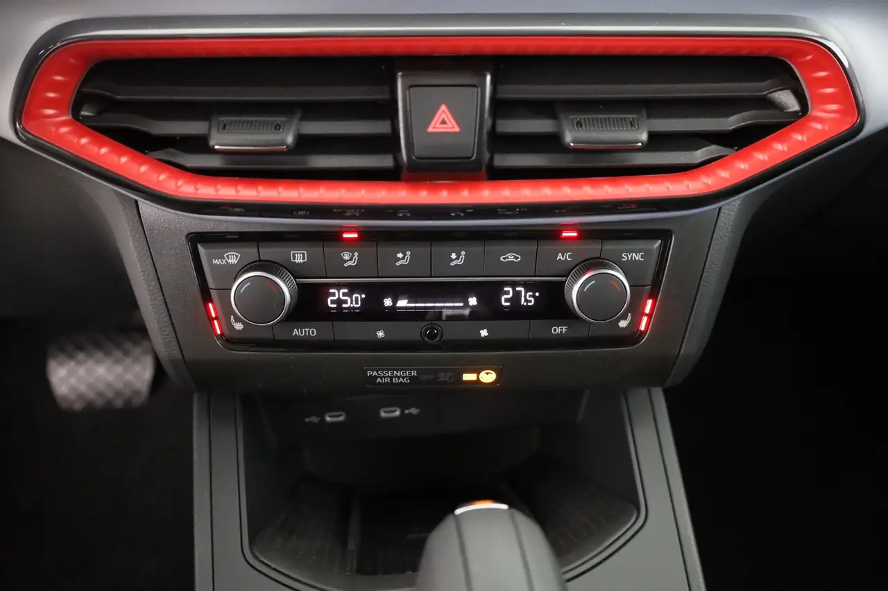 SEAT Ibiza 2026 — фото 12