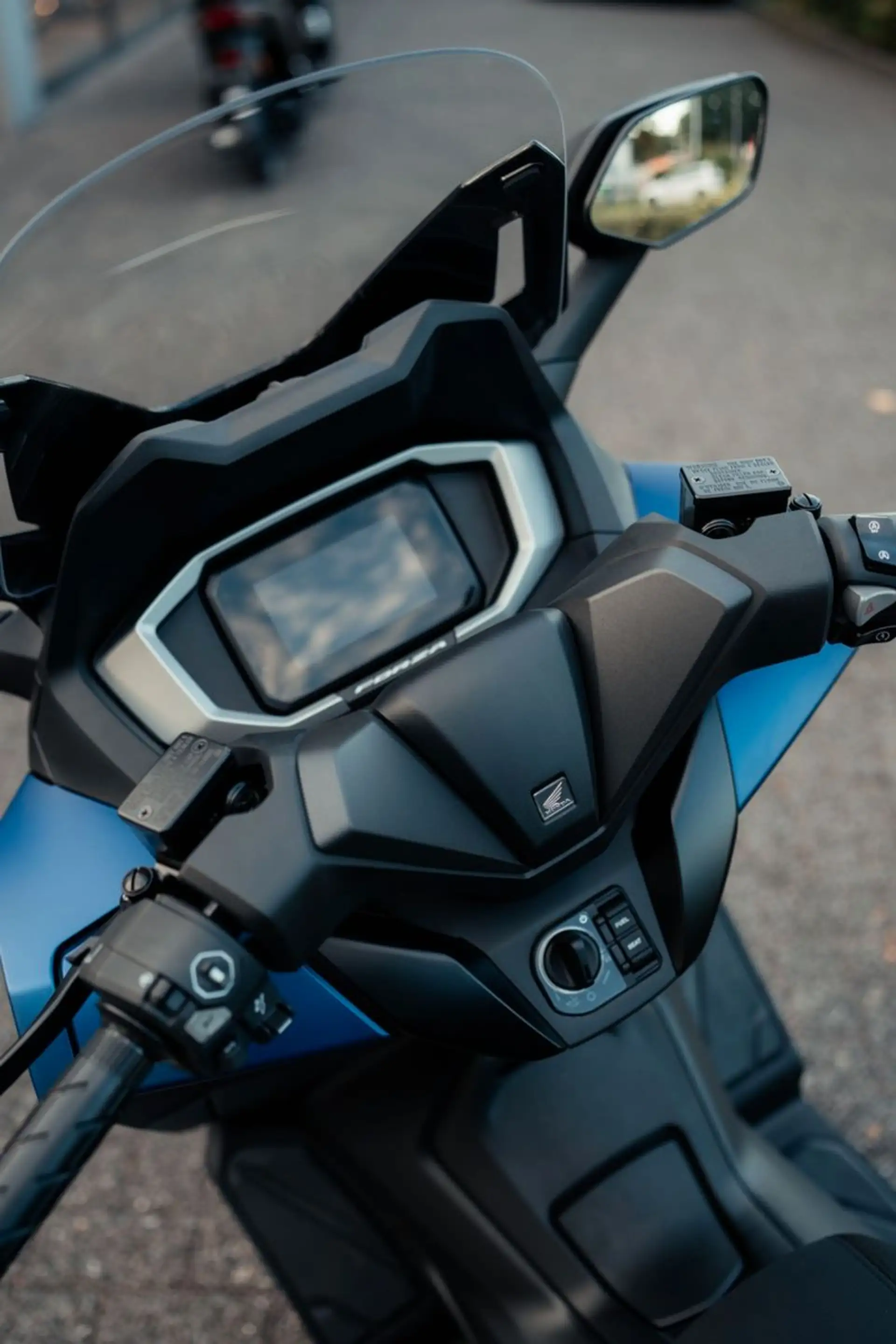 Honda Forza 125 — photo 4