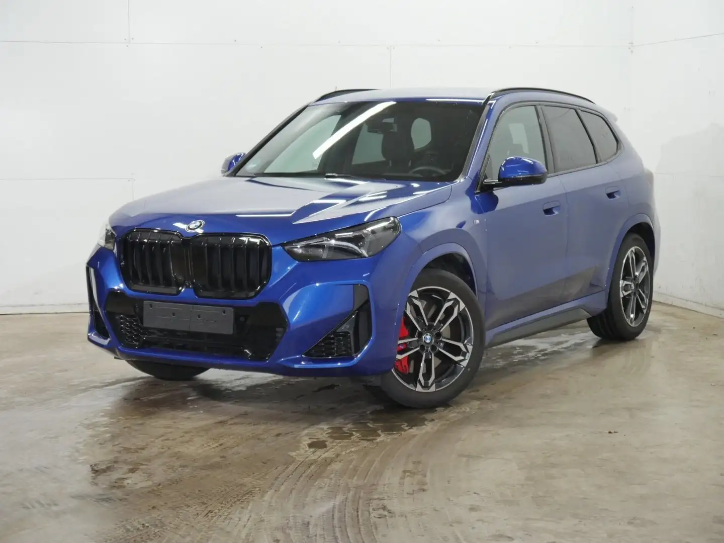 BMW X1 xDrive23i M Sport Pro Aktivsitze 360° HiFi ACC Bleu - 1