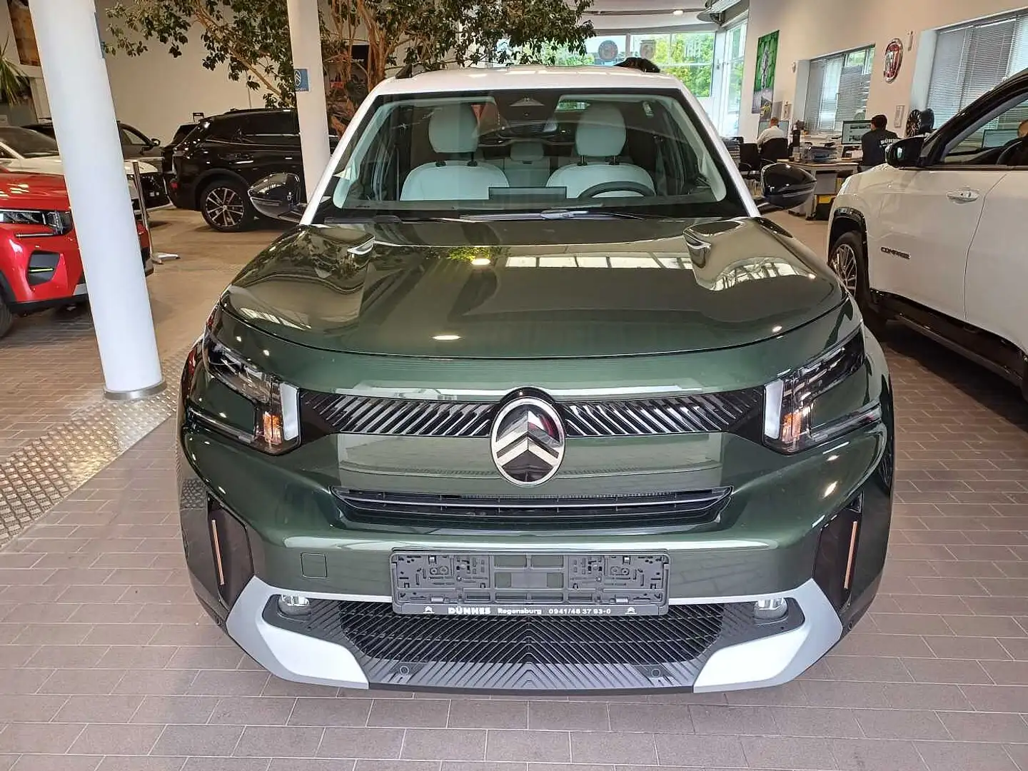 Citroen e-C3 Aircross MAX Зелений - 2