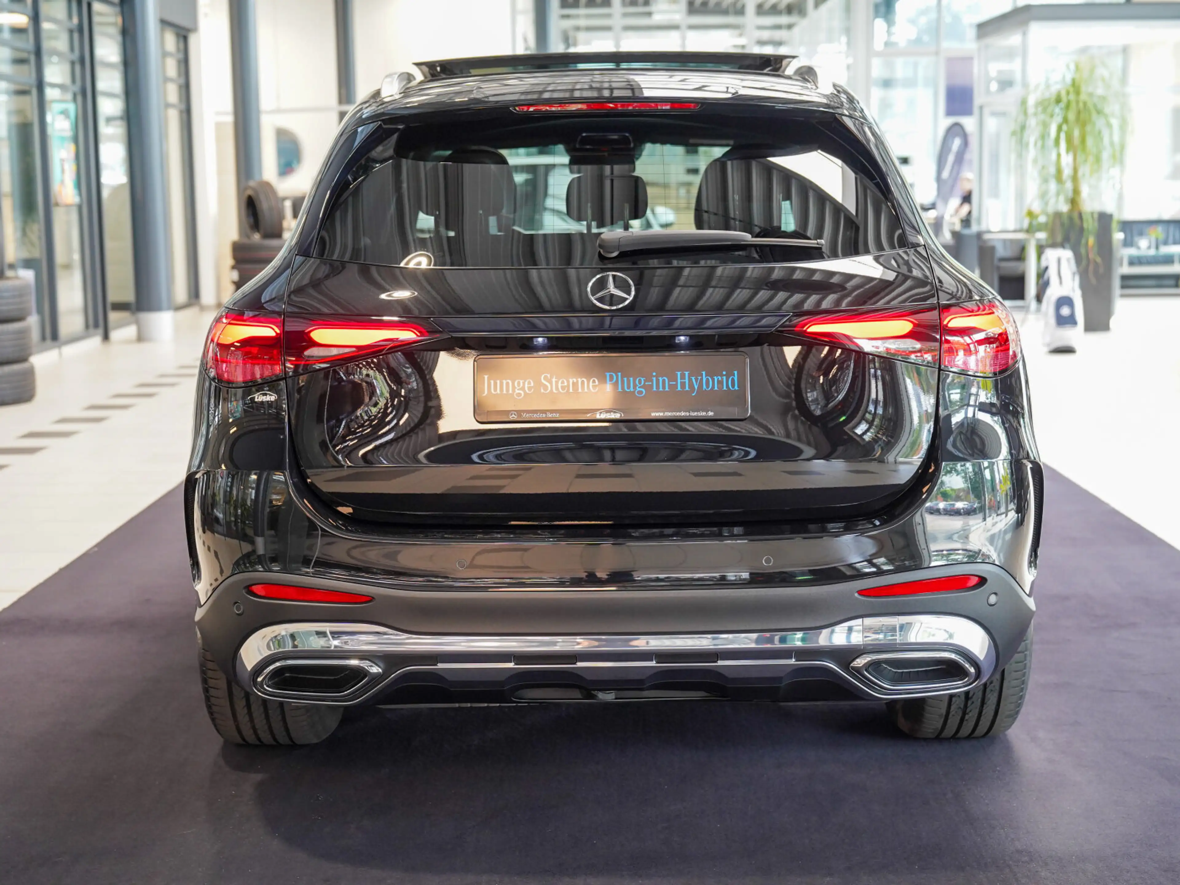Mercedes-Benz GLC 300 de 4M AMG Line powerrot AIR NP: 102.778€ — photo 4